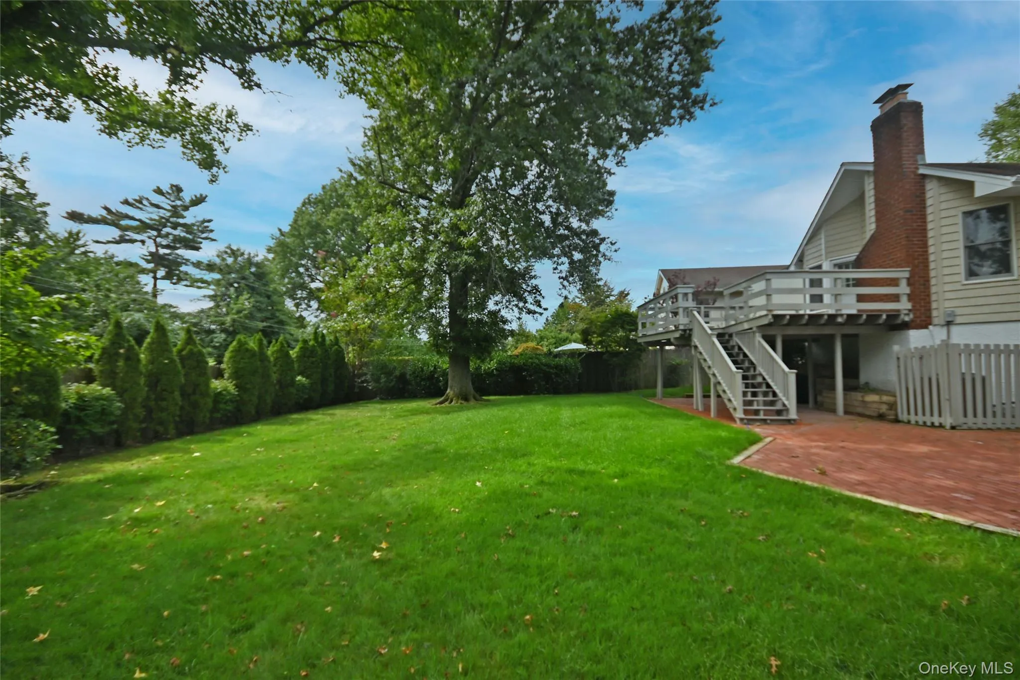 19 Carriage Road, North Hempstead, NY, 4 Bedrooms Bedrooms, 7 Rooms Rooms,3 BathroomsBathrooms,Residential Lease,For Rent,Carriage,0,1048531 19 Carriage Road, North Hempstead, NY, 4 Bedrooms Bedrooms, 7 Rooms Rooms,3 BathroomsBathrooms,Residential Lease,For Rent,Carriage,0,1048531