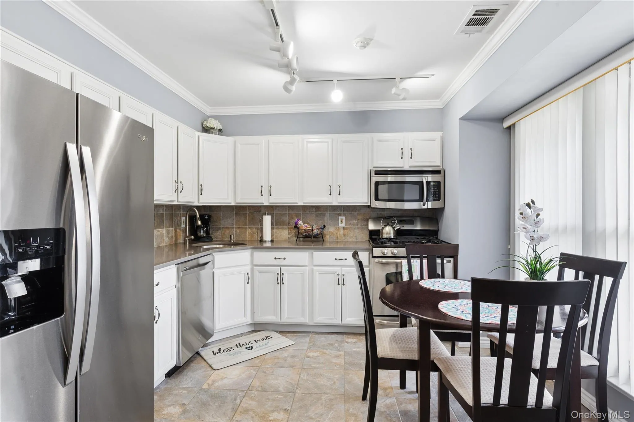 2 Hemlock Court, Brookhaven, NY, 2 Bedrooms Bedrooms, 5 Rooms Rooms,1 BathroomBathrooms,Residential,For Rent,Hemlock,0,1048532 2 Hemlock Court, Brookhaven, NY, 2 Bedrooms Bedrooms, 5 Rooms Rooms,1 BathroomBathrooms,Residential,For Rent,Hemlock,0,1048532