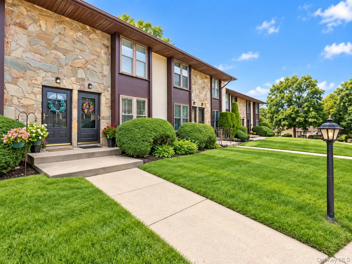 2 Hemlock Court, Brookhaven, NY, 2 Bedrooms Bedrooms, 5 Rooms Rooms,1 BathroomBathrooms,Residential,For Rent,Hemlock,0,1048532 2 Hemlock Court, Brookhaven, NY, 2 Bedrooms Bedrooms, 5 Rooms Rooms,1 BathroomBathrooms,Residential,For Rent,Hemlock,0,1048532