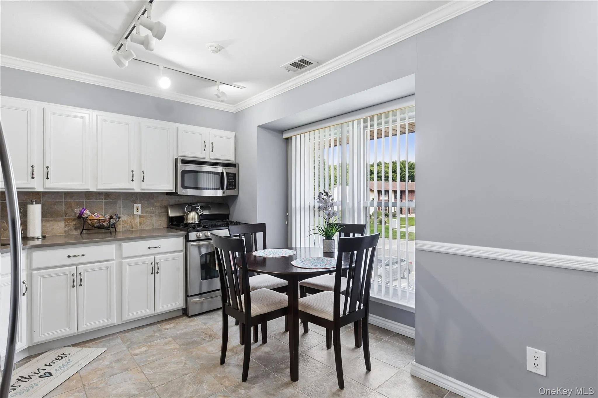 2 Hemlock Court, Brookhaven, NY, 2 Bedrooms Bedrooms, 5 Rooms Rooms,1 BathroomBathrooms,Residential,For Rent,Hemlock,0,1048532 2 Hemlock Court, Brookhaven, NY, 2 Bedrooms Bedrooms, 5 Rooms Rooms,1 BathroomBathrooms,Residential,For Rent,Hemlock,0,1048532
