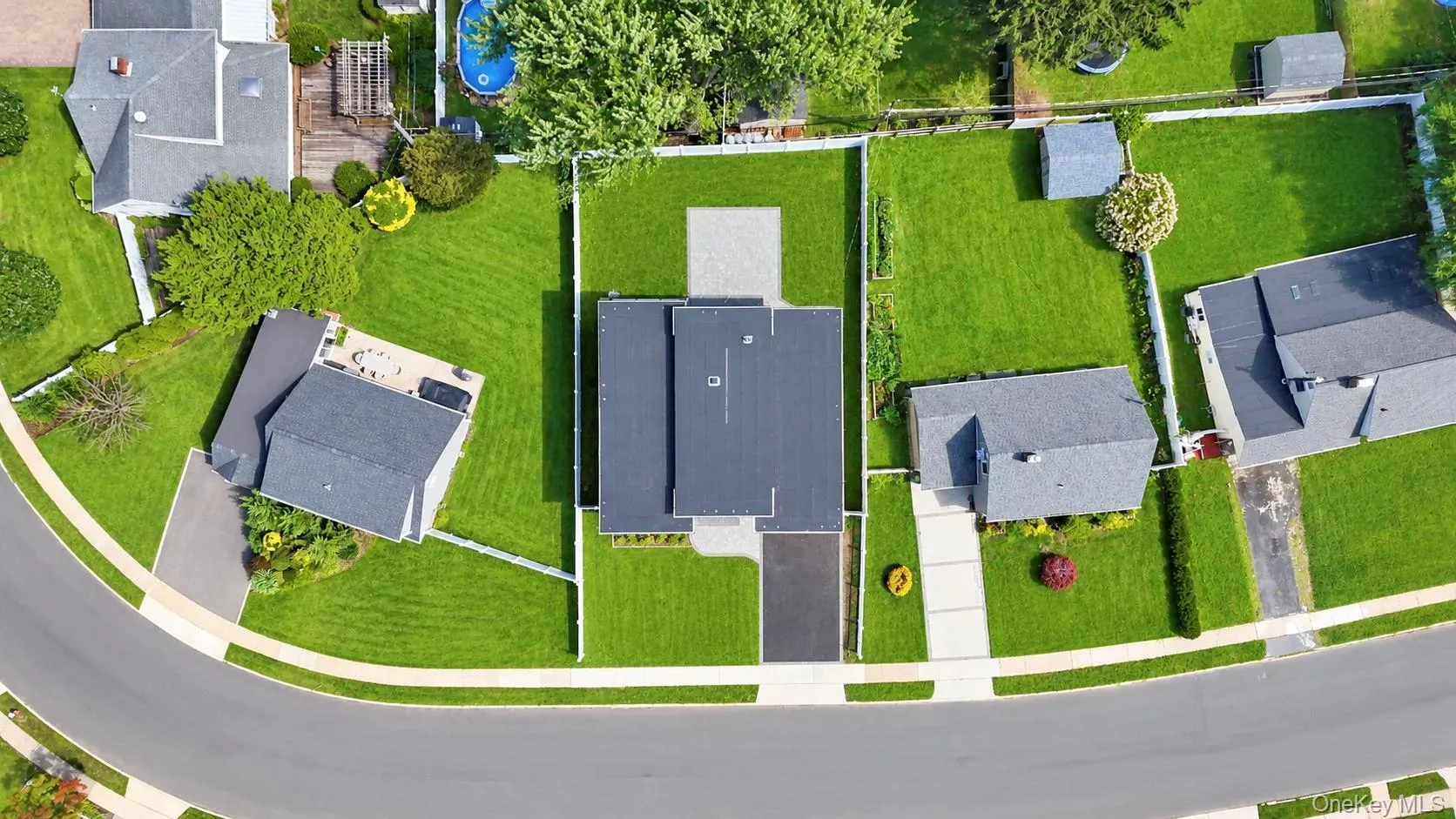 79 Greenbelt Lane, Hempstead, NY, 5 Bedrooms Bedrooms, 10 Rooms Rooms,4 BathroomsBathrooms,Residential,For Rent,Greenbelt,0,1048537 79 Greenbelt Lane, Hempstead, NY, 5 Bedrooms Bedrooms, 10 Rooms Rooms,4 BathroomsBathrooms,Residential,For Rent,Greenbelt,0,1048537