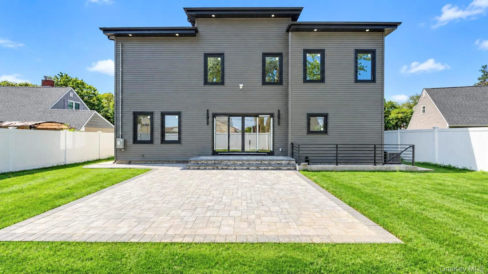 79 Greenbelt Lane, Hempstead, NY, 5 Bedrooms Bedrooms, 10 Rooms Rooms,4 BathroomsBathrooms,Residential,For Rent,Greenbelt,0,1048537 79 Greenbelt Lane, Hempstead, NY, 5 Bedrooms Bedrooms, 10 Rooms Rooms,4 BathroomsBathrooms,Residential,For Rent,Greenbelt,0,1048537