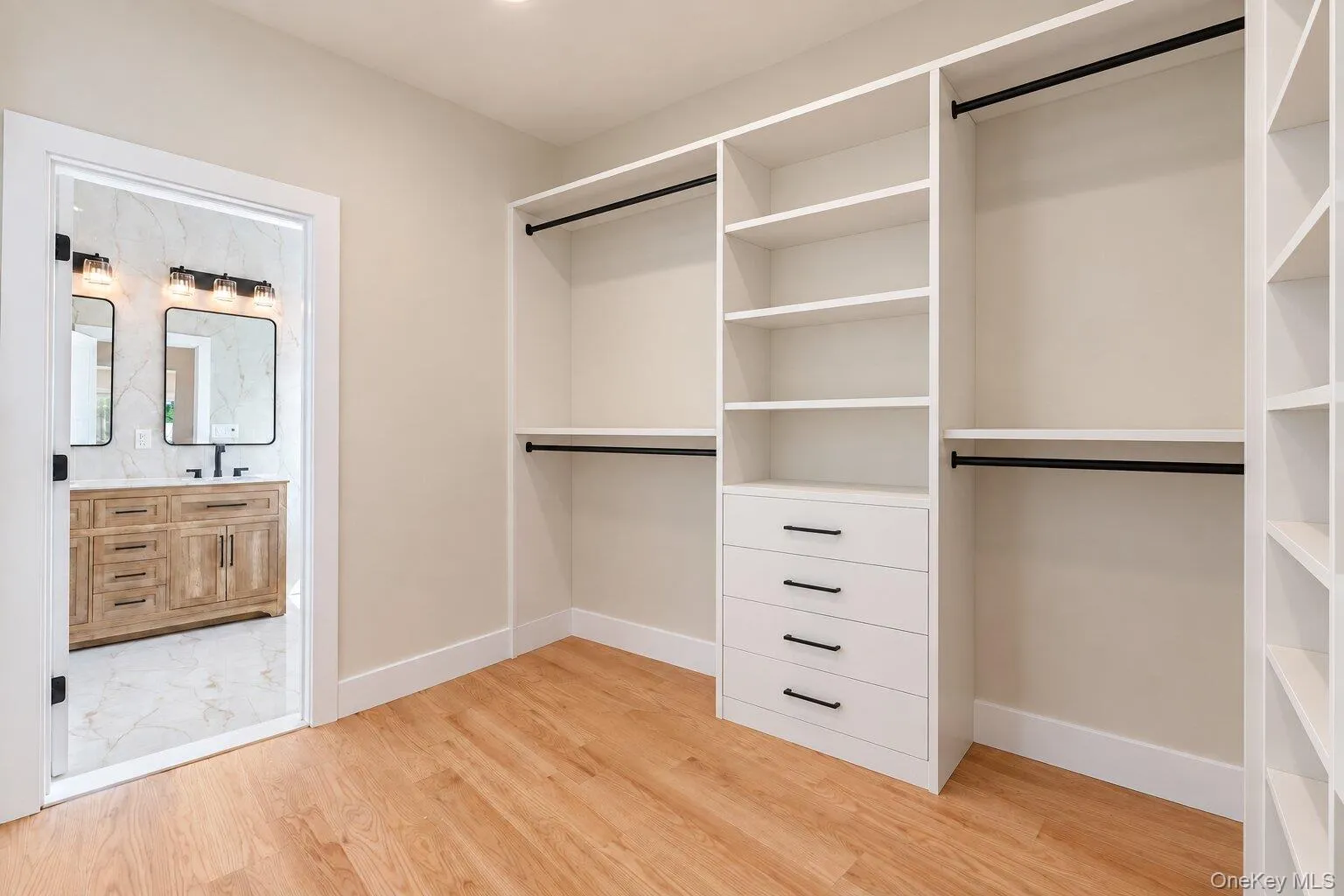 79 Greenbelt Lane, Hempstead, NY, 5 Bedrooms Bedrooms, 10 Rooms Rooms,4 BathroomsBathrooms,Residential,For Rent,Greenbelt,0,1048537 79 Greenbelt Lane, Hempstead, NY, 5 Bedrooms Bedrooms, 10 Rooms Rooms,4 BathroomsBathrooms,Residential,For Rent,Greenbelt,0,1048537