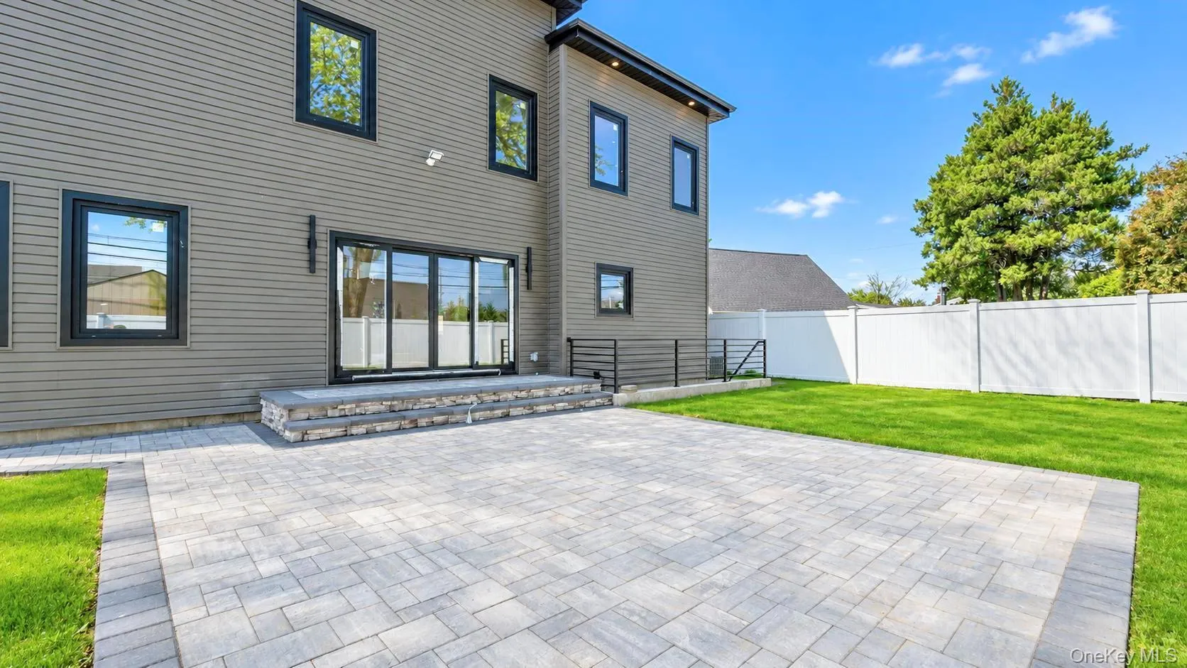 79 Greenbelt Lane, Hempstead, NY, 5 Bedrooms Bedrooms, 10 Rooms Rooms,4 BathroomsBathrooms,Residential,For Rent,Greenbelt,0,1048537 79 Greenbelt Lane, Hempstead, NY, 5 Bedrooms Bedrooms, 10 Rooms Rooms,4 BathroomsBathrooms,Residential,For Rent,Greenbelt,0,1048537