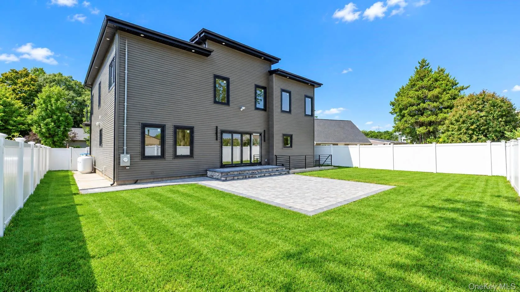 79 Greenbelt Lane, Hempstead, NY, 5 Bedrooms Bedrooms, 10 Rooms Rooms,4 BathroomsBathrooms,Residential,For Rent,Greenbelt,0,1048537 79 Greenbelt Lane, Hempstead, NY, 5 Bedrooms Bedrooms, 10 Rooms Rooms,4 BathroomsBathrooms,Residential,For Rent,Greenbelt,0,1048537