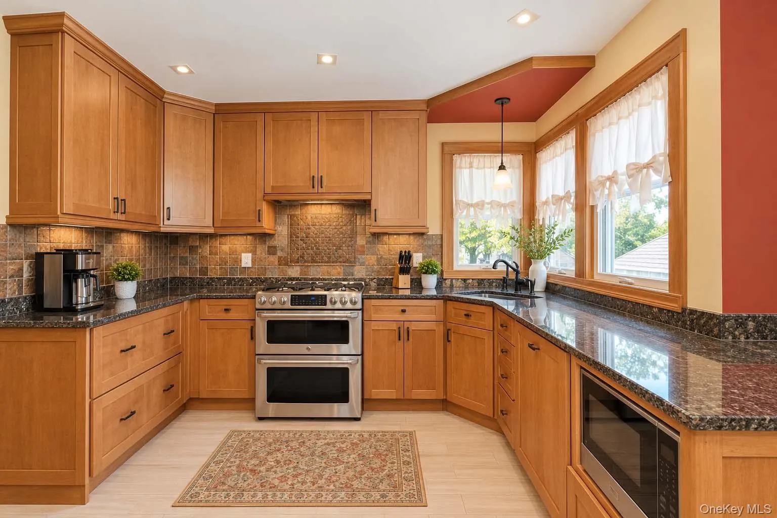 245 Old Mamaroneck Road, White Plains, NY, 3 Bedrooms Bedrooms, 7 Rooms Rooms,1 BathroomBathrooms,Residential,For Rent,Old Mamaroneck,0,1048546 245 Old Mamaroneck Road, White Plains, NY, 3 Bedrooms Bedrooms, 7 Rooms Rooms,1 BathroomBathrooms,Residential,For Rent,Old Mamaroneck,0,1048546