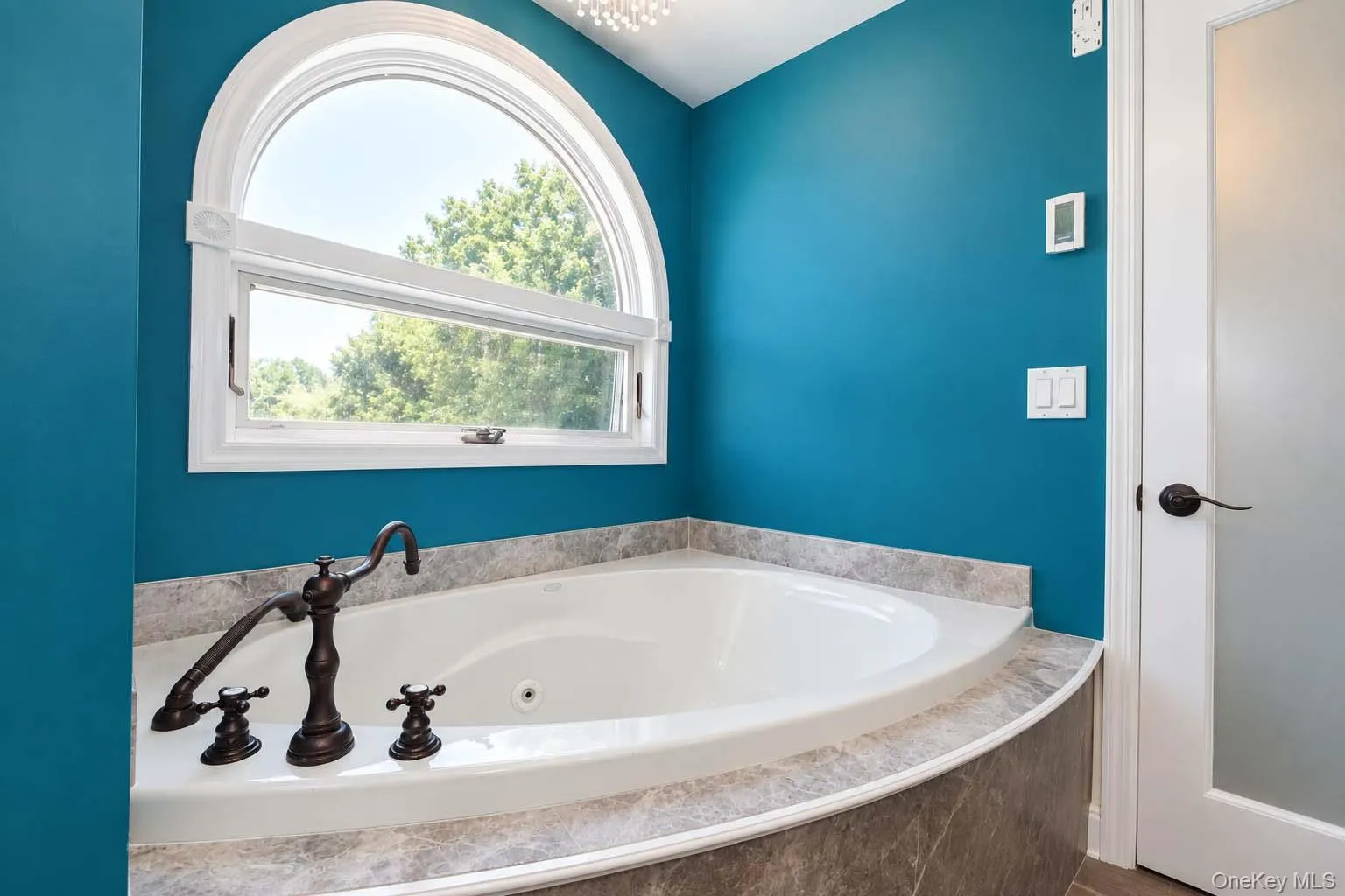245 Old Mamaroneck Road, White Plains, NY, 3 Bedrooms Bedrooms, 7 Rooms Rooms,1 BathroomBathrooms,Residential,For Rent,Old Mamaroneck,0,1048546 245 Old Mamaroneck Road, White Plains, NY, 3 Bedrooms Bedrooms, 7 Rooms Rooms,1 BathroomBathrooms,Residential,For Rent,Old Mamaroneck,0,1048546