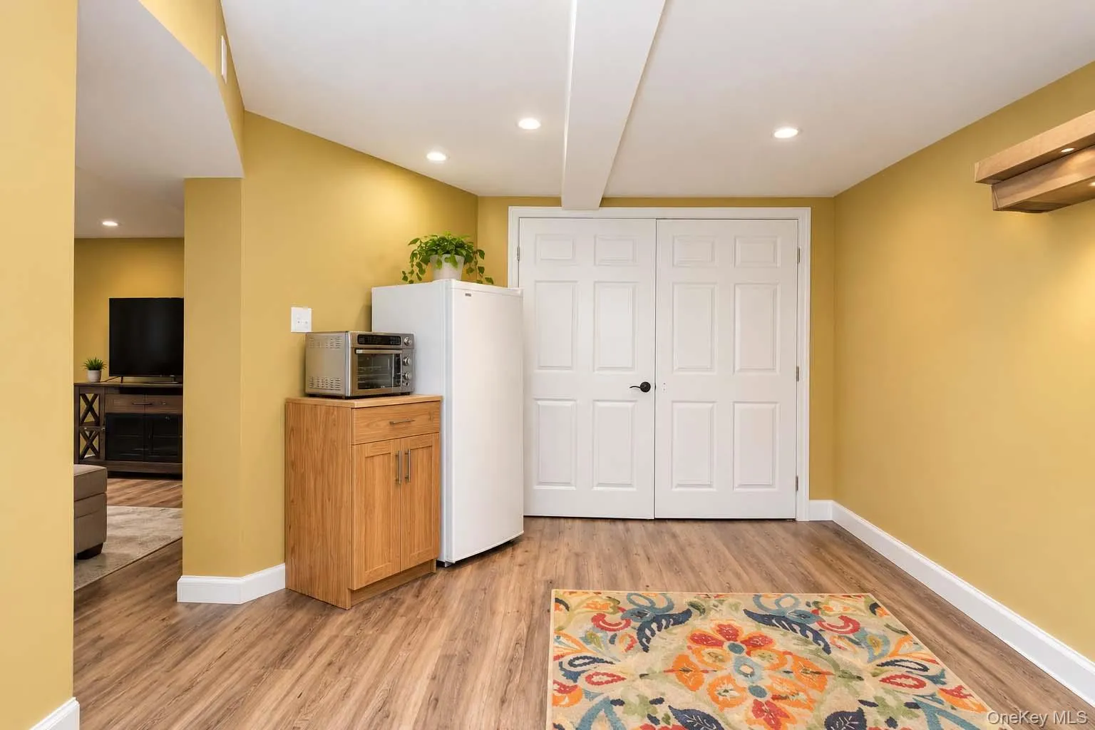 245 Old Mamaroneck Road, White Plains, NY, 3 Bedrooms Bedrooms, 7 Rooms Rooms,1 BathroomBathrooms,Residential,For Rent,Old Mamaroneck,0,1048546 245 Old Mamaroneck Road, White Plains, NY, 3 Bedrooms Bedrooms, 7 Rooms Rooms,1 BathroomBathrooms,Residential,For Rent,Old Mamaroneck,0,1048546