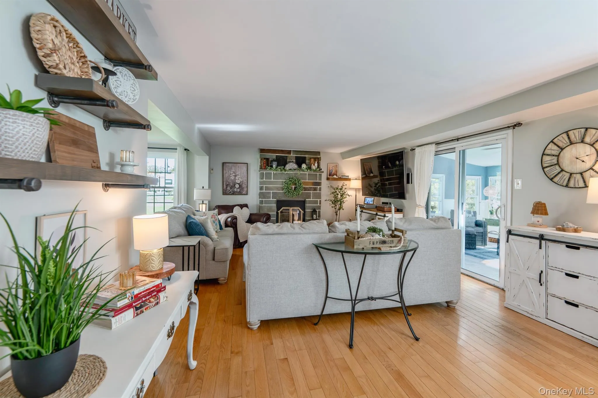 14 Kerry Lane, Kingston, NY, 4 Bedrooms Bedrooms, 9 Rooms Rooms,2 BathroomsBathrooms,Residential,For Rent,Kerry,0,1048548 14 Kerry Lane, Kingston, NY, 4 Bedrooms Bedrooms, 9 Rooms Rooms,2 BathroomsBathrooms,Residential,For Rent,Kerry,0,1048548