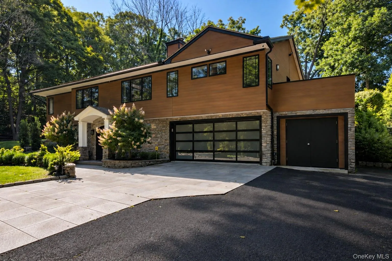 6 Tanyard Lane, Huntington, NY, 5 Bedrooms Bedrooms, 9 Rooms Rooms,4 BathroomsBathrooms,Residential,For Rent,Tanyard,0,1048552 6 Tanyard Lane, Huntington, NY, 5 Bedrooms Bedrooms, 9 Rooms Rooms,4 BathroomsBathrooms,Residential,For Rent,Tanyard,0,1048552