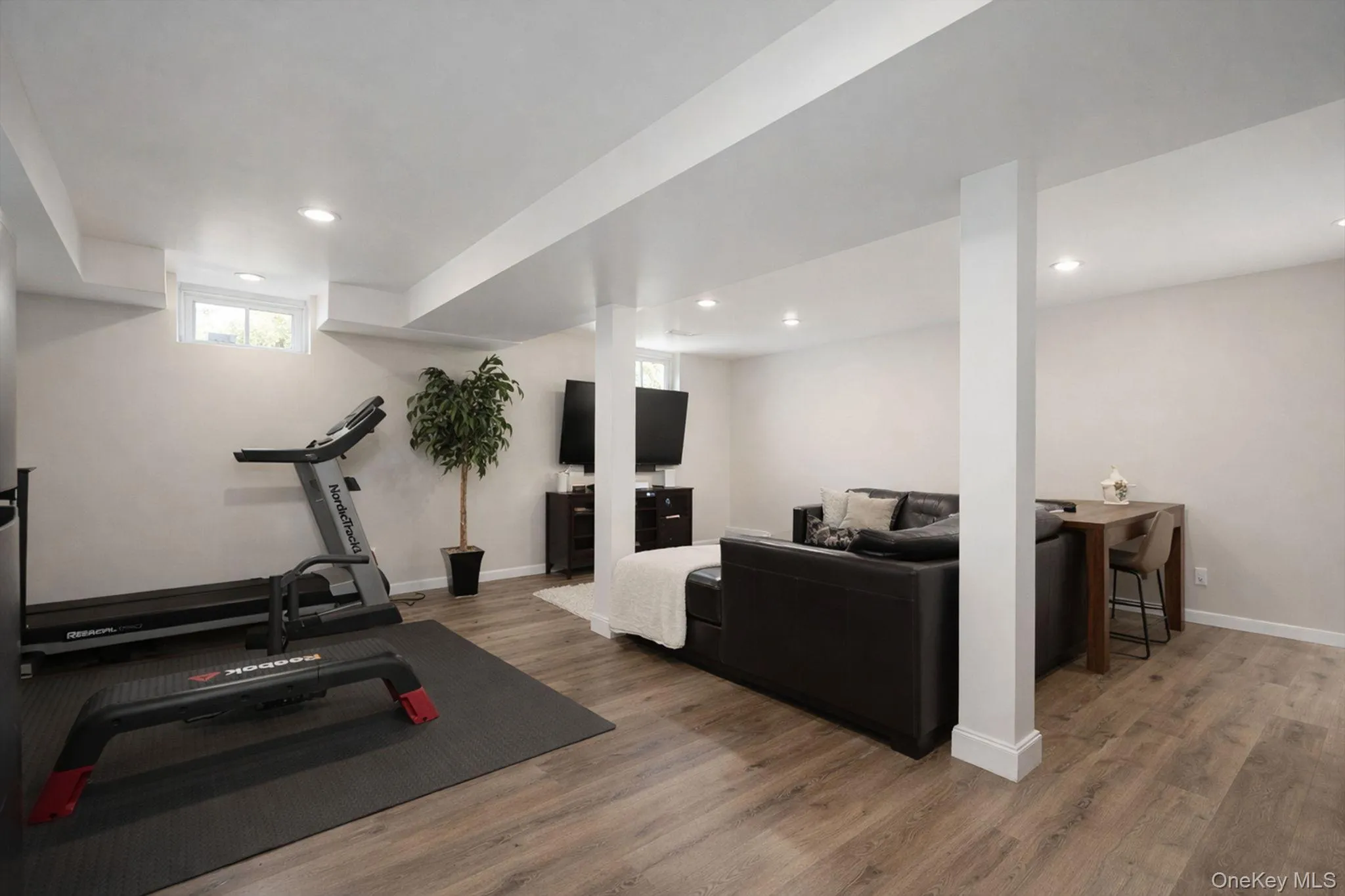 20 Cliff Avenue, Out Of Area, NJ, 4 Bedrooms Bedrooms, 8 Rooms Rooms,2 BathroomsBathrooms,Residential,For Rent,Cliff,0,1048555 20 Cliff Avenue, Out Of Area, NJ, 4 Bedrooms Bedrooms, 8 Rooms Rooms,2 BathroomsBathrooms,Residential,For Rent,Cliff,0,1048555