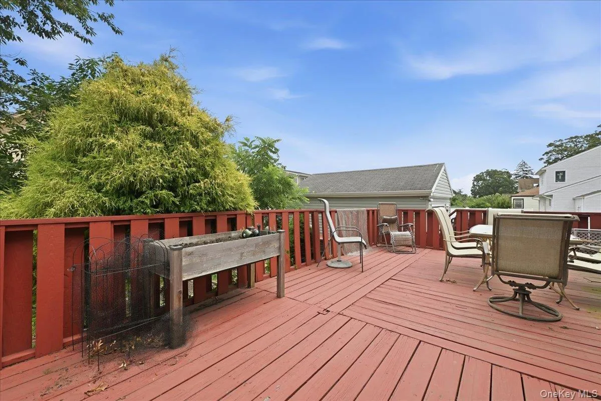 37 Cherry Street, Oyster Bay, NY, 3 Bedrooms Bedrooms, 6 Rooms Rooms,2 BathroomsBathrooms,Residential,For Rent,Cherry,0,1048557 37 Cherry Street, Oyster Bay, NY, 3 Bedrooms Bedrooms, 6 Rooms Rooms,2 BathroomsBathrooms,Residential,For Rent,Cherry,0,1048557