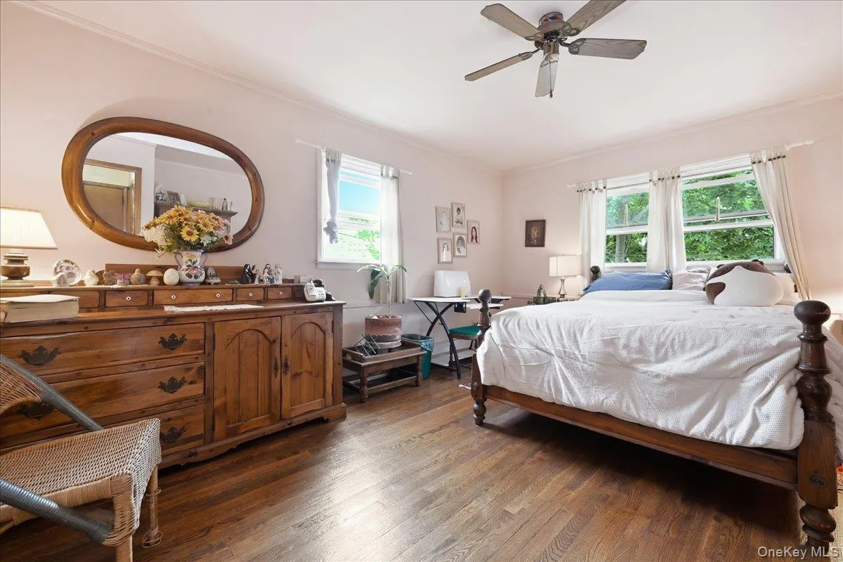 37 Cherry Street, Oyster Bay, NY, 3 Bedrooms Bedrooms, 6 Rooms Rooms,2 BathroomsBathrooms,Residential,For Rent,Cherry,0,1048557 37 Cherry Street, Oyster Bay, NY, 3 Bedrooms Bedrooms, 6 Rooms Rooms,2 BathroomsBathrooms,Residential,For Rent,Cherry,0,1048557