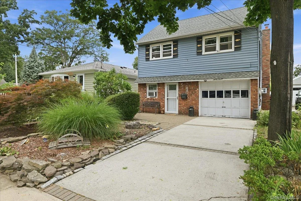 37 Cherry Street, Oyster Bay, NY, 3 Bedrooms Bedrooms, 6 Rooms Rooms,2 BathroomsBathrooms,Residential,For Rent,Cherry,0,1048557 37 Cherry Street, Oyster Bay, NY, 3 Bedrooms Bedrooms, 6 Rooms Rooms,2 BathroomsBathrooms,Residential,For Rent,Cherry,0,1048557
