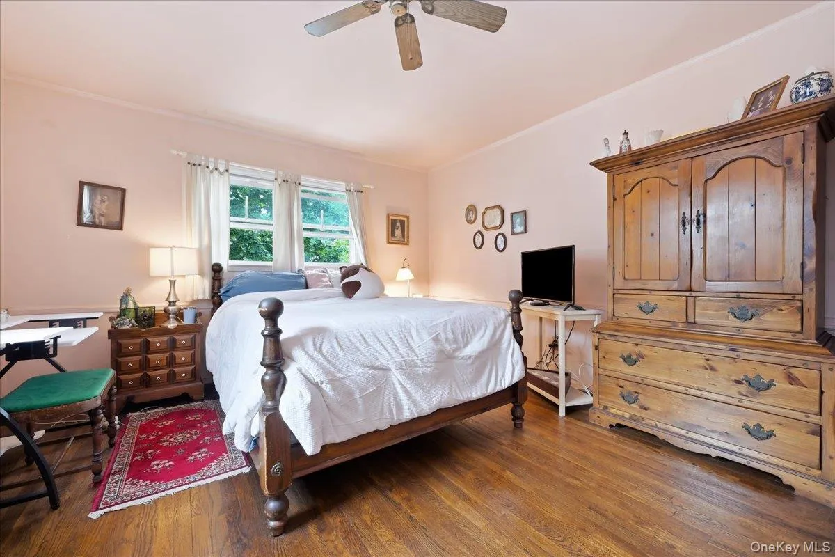 37 Cherry Street, Oyster Bay, NY, 3 Bedrooms Bedrooms, 6 Rooms Rooms,2 BathroomsBathrooms,Residential,For Rent,Cherry,0,1048557 37 Cherry Street, Oyster Bay, NY, 3 Bedrooms Bedrooms, 6 Rooms Rooms,2 BathroomsBathrooms,Residential,For Rent,Cherry,0,1048557