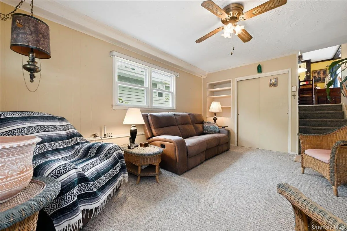37 Cherry Street, Oyster Bay, NY, 3 Bedrooms Bedrooms, 6 Rooms Rooms,2 BathroomsBathrooms,Residential,For Rent,Cherry,0,1048557 37 Cherry Street, Oyster Bay, NY, 3 Bedrooms Bedrooms, 6 Rooms Rooms,2 BathroomsBathrooms,Residential,For Rent,Cherry,0,1048557