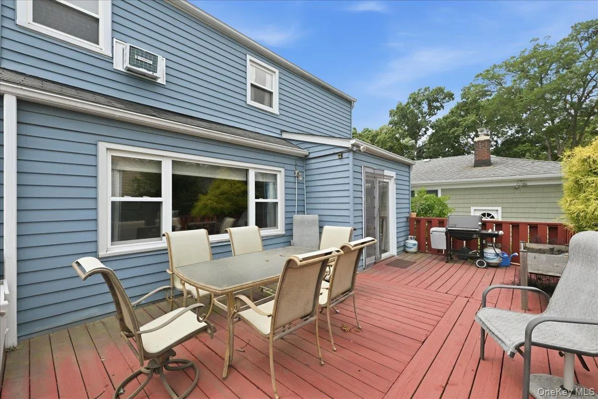 37 Cherry Street, Oyster Bay, NY, 3 Bedrooms Bedrooms, 6 Rooms Rooms,2 BathroomsBathrooms,Residential,For Rent,Cherry,0,1048557 37 Cherry Street, Oyster Bay, NY, 3 Bedrooms Bedrooms, 6 Rooms Rooms,2 BathroomsBathrooms,Residential,For Rent,Cherry,0,1048557