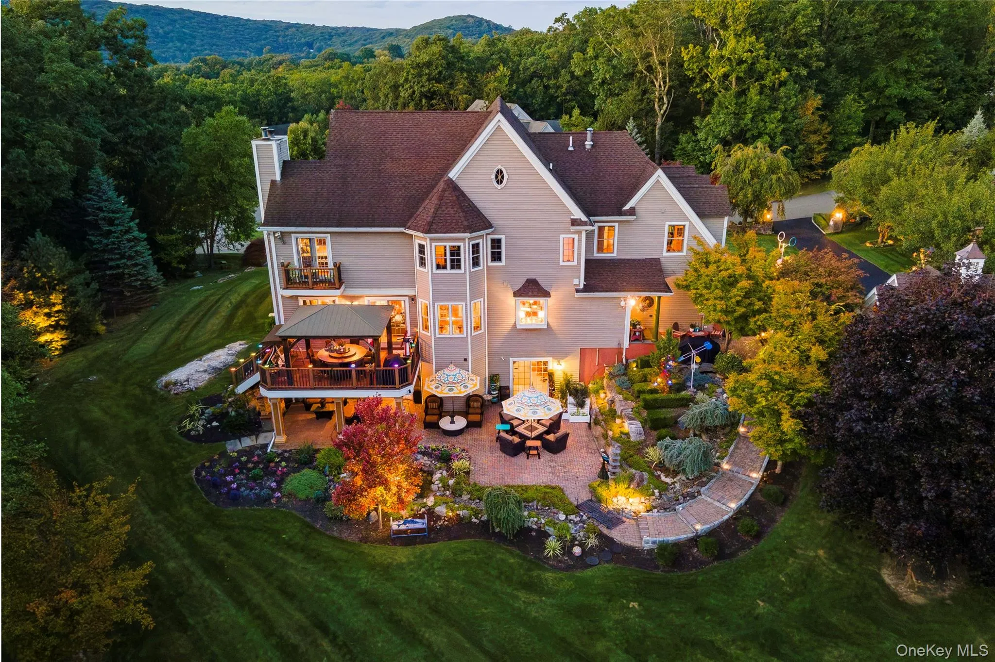 40 Sprucetop Drive, Carmel, NY, 4 Bedrooms Bedrooms, 17 Rooms Rooms,4 BathroomsBathrooms,Residential,For Rent,Sprucetop,0,1048560 40 Sprucetop Drive, Carmel, NY, 4 Bedrooms Bedrooms, 17 Rooms Rooms,4 BathroomsBathrooms,Residential,For Rent,Sprucetop,0,1048560