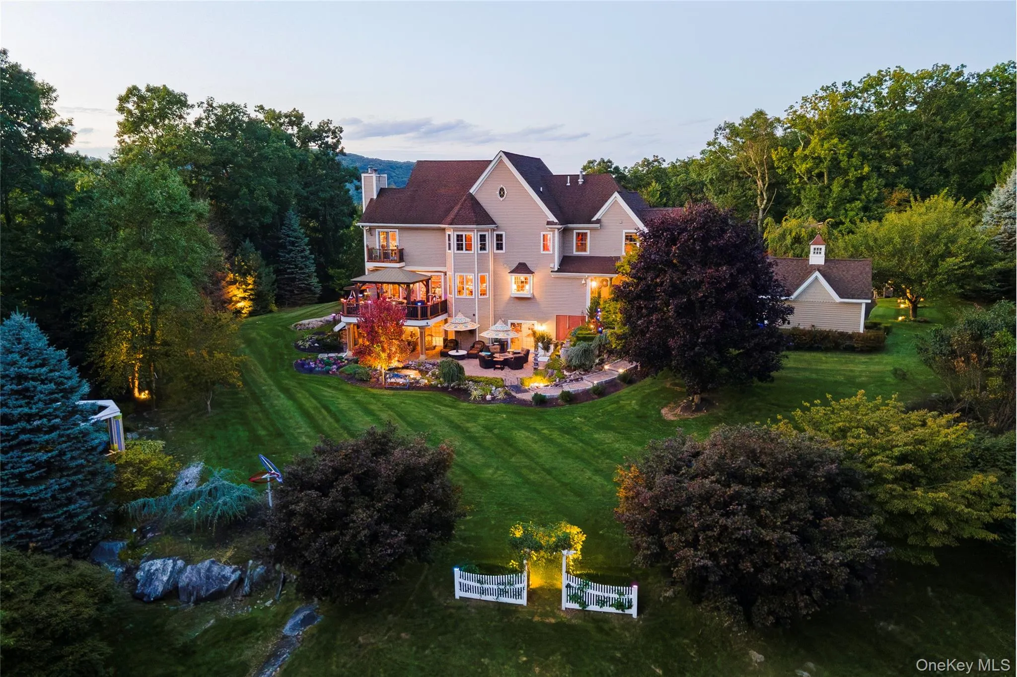 40 Sprucetop Drive, Carmel, NY, 4 Bedrooms Bedrooms, 17 Rooms Rooms,4 BathroomsBathrooms,Residential,For Rent,Sprucetop,0,1048560 40 Sprucetop Drive, Carmel, NY, 4 Bedrooms Bedrooms, 17 Rooms Rooms,4 BathroomsBathrooms,Residential,For Rent,Sprucetop,0,1048560
