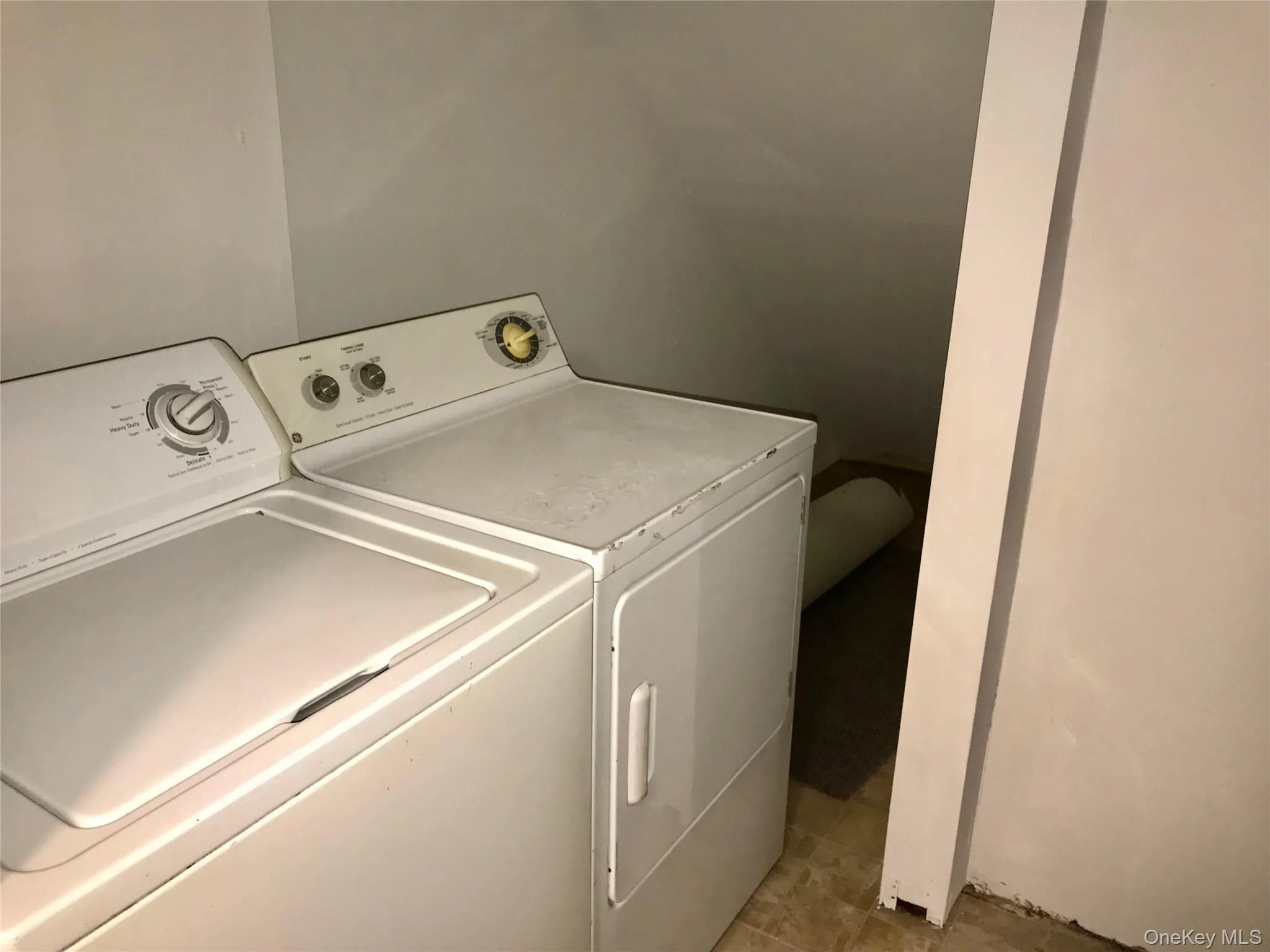 974 Skyline Drive, Brookhaven, NY, 2 Bedrooms Bedrooms, 5 Rooms Rooms,1 BathroomBathrooms,Residential Lease,For Rent,Skyline,0,1048561 974 Skyline Drive, Brookhaven, NY, 2 Bedrooms Bedrooms, 5 Rooms Rooms,1 BathroomBathrooms,Residential Lease,For Rent,Skyline,0,1048561
