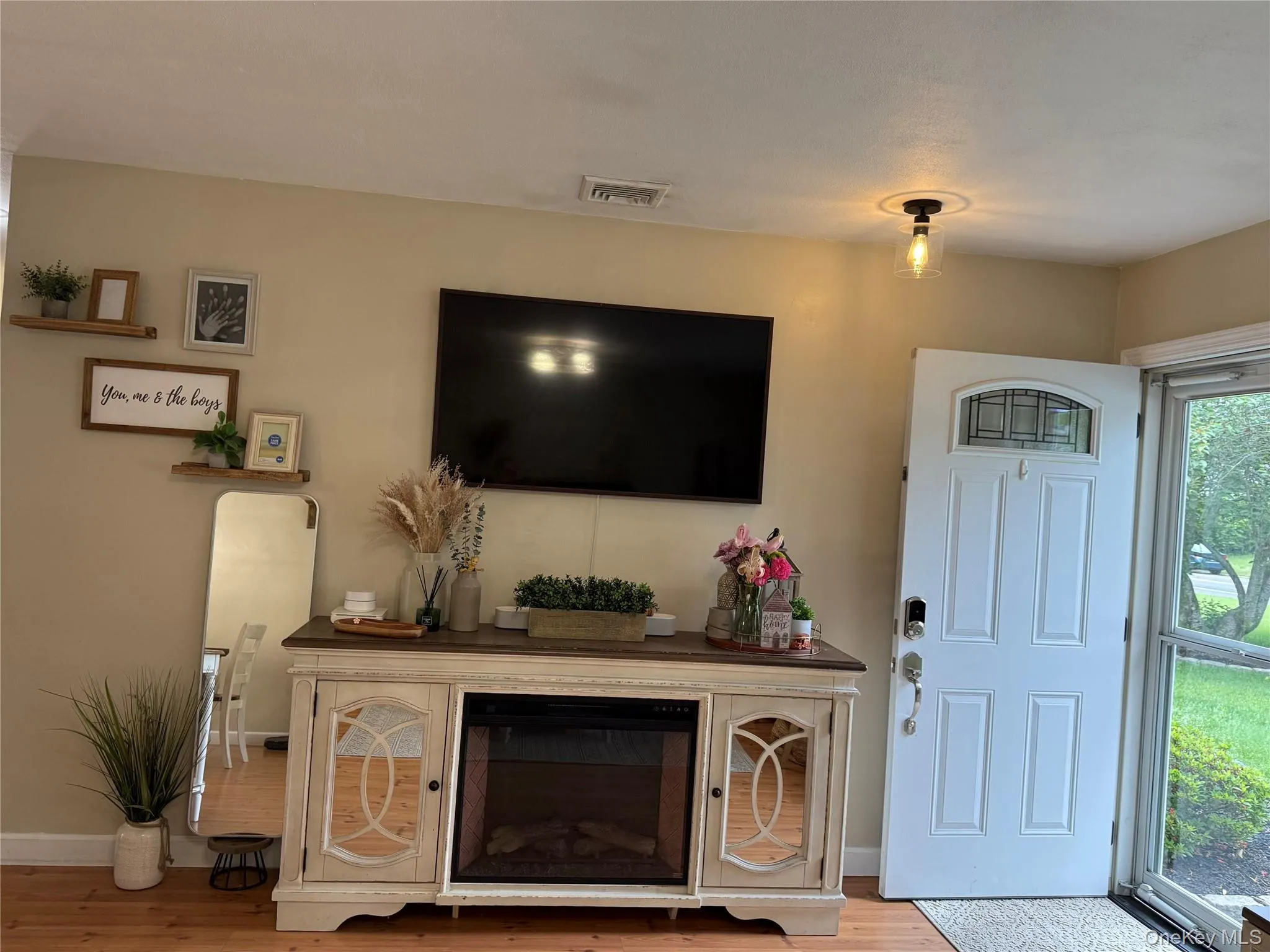 161 Hawkins Road, Brookhaven, NY, 4 Bedrooms Bedrooms, 7 Rooms Rooms,2 BathroomsBathrooms,Residential,For Rent,Hawkins,0,1048564 161 Hawkins Road, Brookhaven, NY, 4 Bedrooms Bedrooms, 7 Rooms Rooms,2 BathroomsBathrooms,Residential,For Rent,Hawkins,0,1048564