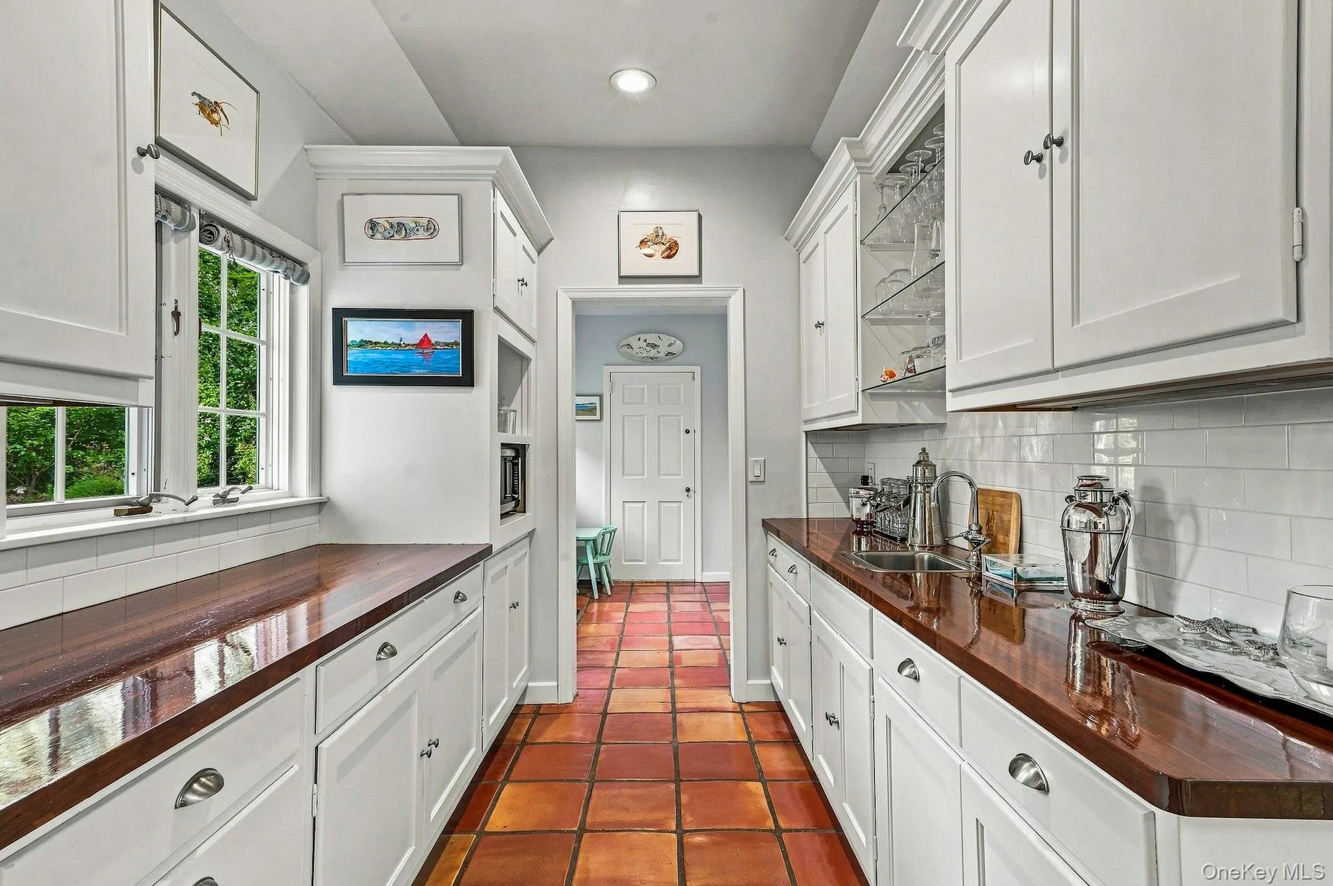 18 Matinecock Lane, Oyster Bay, NY, 3 Bedrooms Bedrooms, 7 Rooms Rooms,3 BathroomsBathrooms,Residential,For Rent,Matinecock,0,1048567 18 Matinecock Lane, Oyster Bay, NY, 3 Bedrooms Bedrooms, 7 Rooms Rooms,3 BathroomsBathrooms,Residential,For Rent,Matinecock,0,1048567