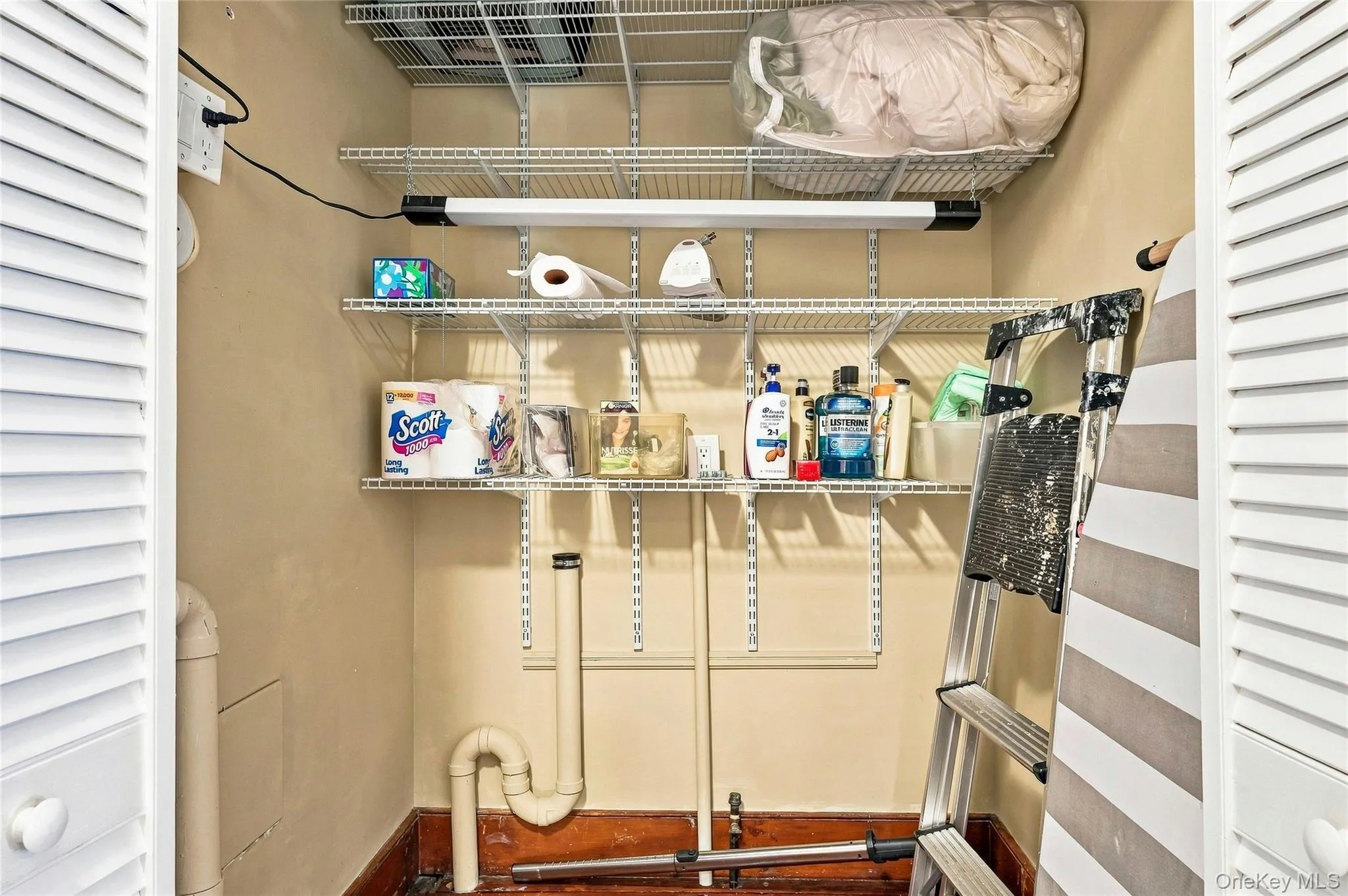 534 Main Street, Huntington, NY, 4 Bedrooms Bedrooms, 9 Rooms Rooms,2 BathroomsBathrooms,Residential,For Rent,Main,0,1048573 534 Main Street, Huntington, NY, 4 Bedrooms Bedrooms, 9 Rooms Rooms,2 BathroomsBathrooms,Residential,For Rent,Main,0,1048573
