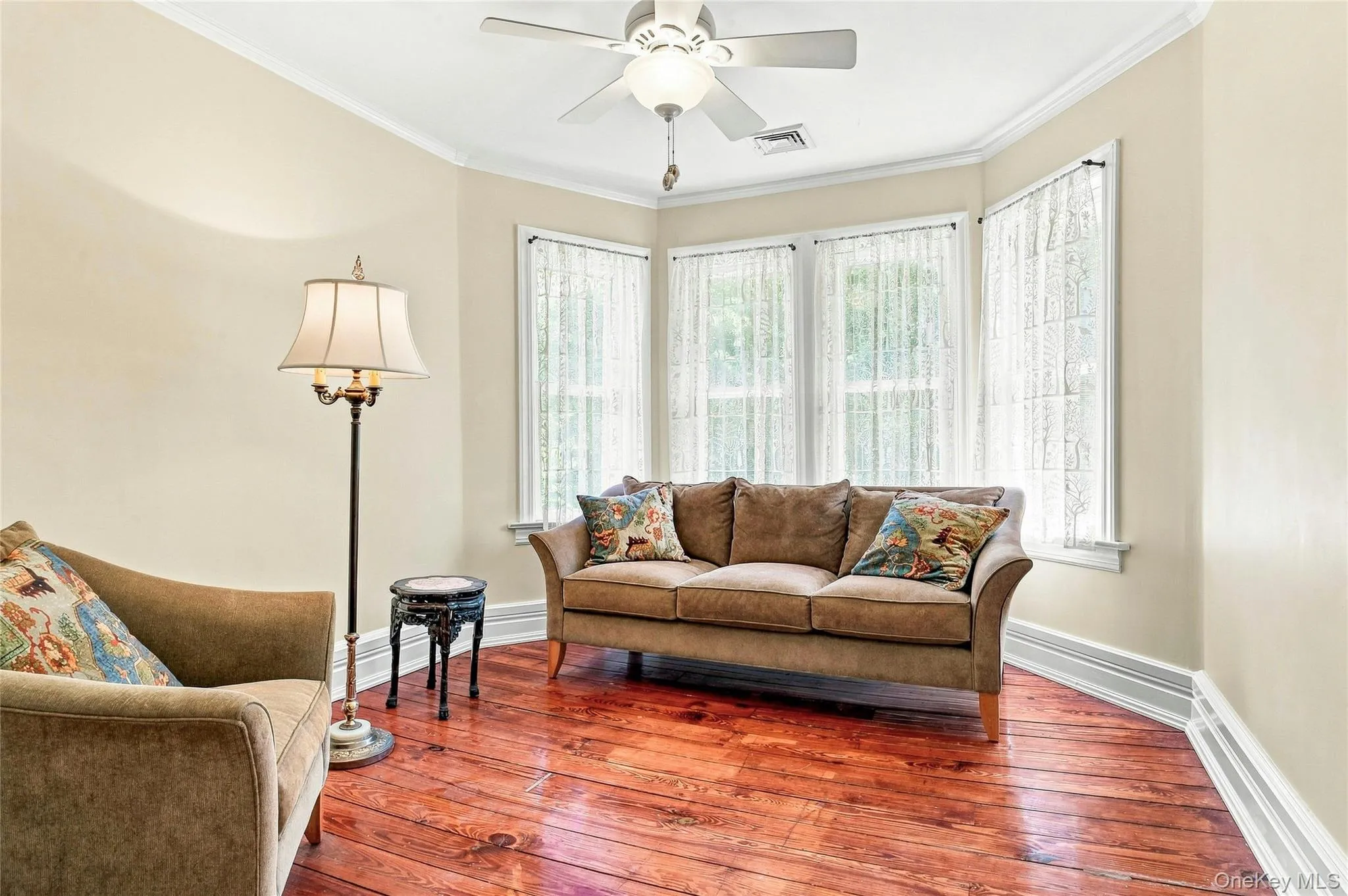 534 Main Street, Huntington, NY, 4 Bedrooms Bedrooms, 9 Rooms Rooms,2 BathroomsBathrooms,Residential,For Rent,Main,0,1048573 534 Main Street, Huntington, NY, 4 Bedrooms Bedrooms, 9 Rooms Rooms,2 BathroomsBathrooms,Residential,For Rent,Main,0,1048573