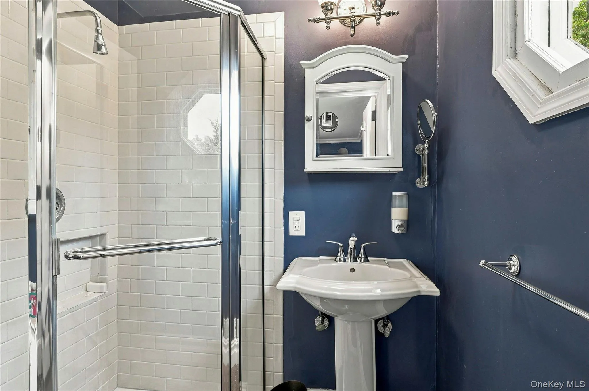 534 Main Street, Huntington, NY, 4 Bedrooms Bedrooms, 9 Rooms Rooms,2 BathroomsBathrooms,Residential,For Rent,Main,0,1048573 534 Main Street, Huntington, NY, 4 Bedrooms Bedrooms, 9 Rooms Rooms,2 BathroomsBathrooms,Residential,For Rent,Main,0,1048573