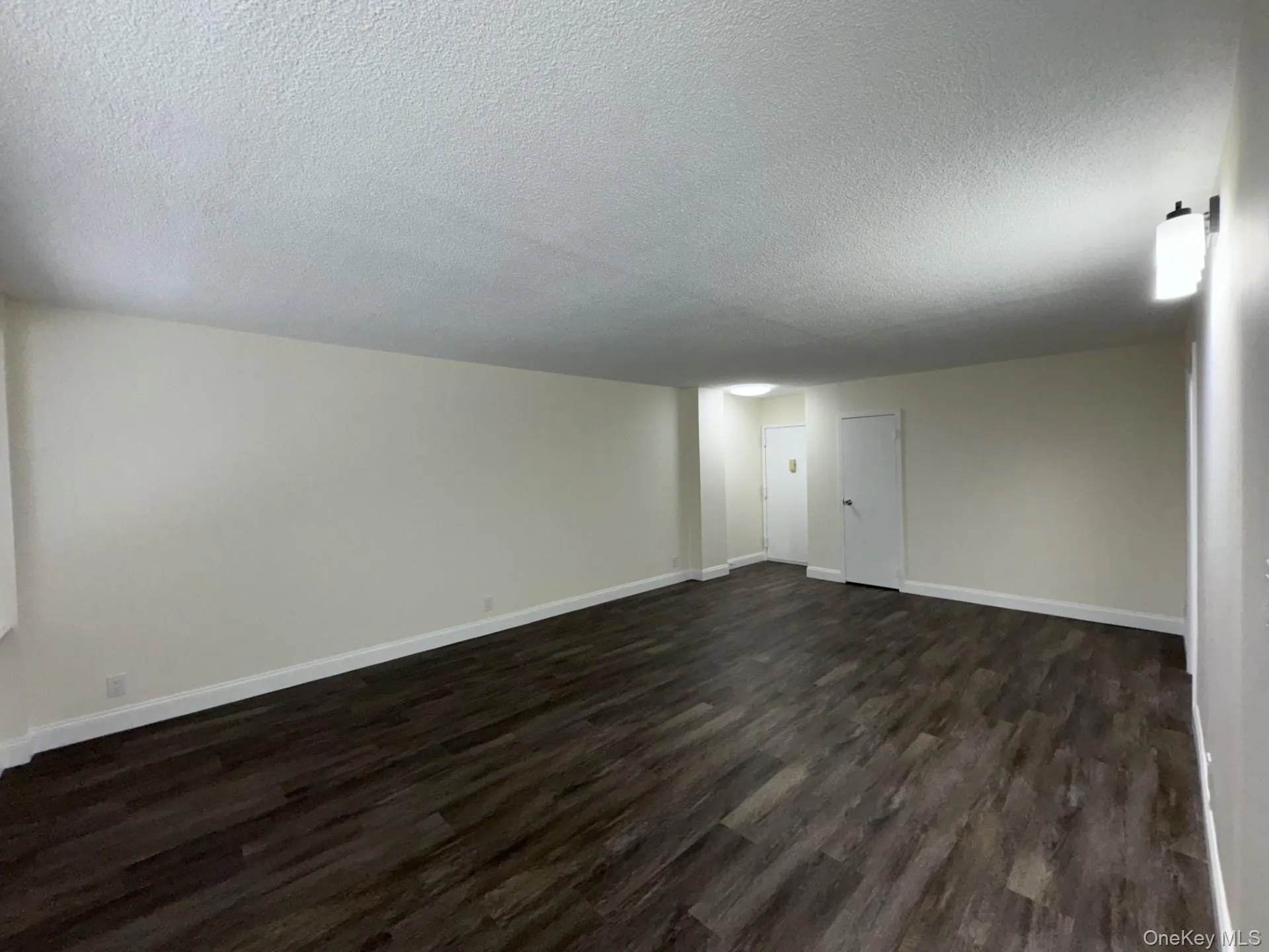 15 Stewart Place, White Plains, NY, 2 Bedrooms Bedrooms, 3 Rooms Rooms,2 BathroomsBathrooms,Residential Lease,For Rent,Stewart,0,1048575 15 Stewart Place, White Plains, NY, 2 Bedrooms Bedrooms, 3 Rooms Rooms,2 BathroomsBathrooms,Residential Lease,For Rent,Stewart,0,1048575