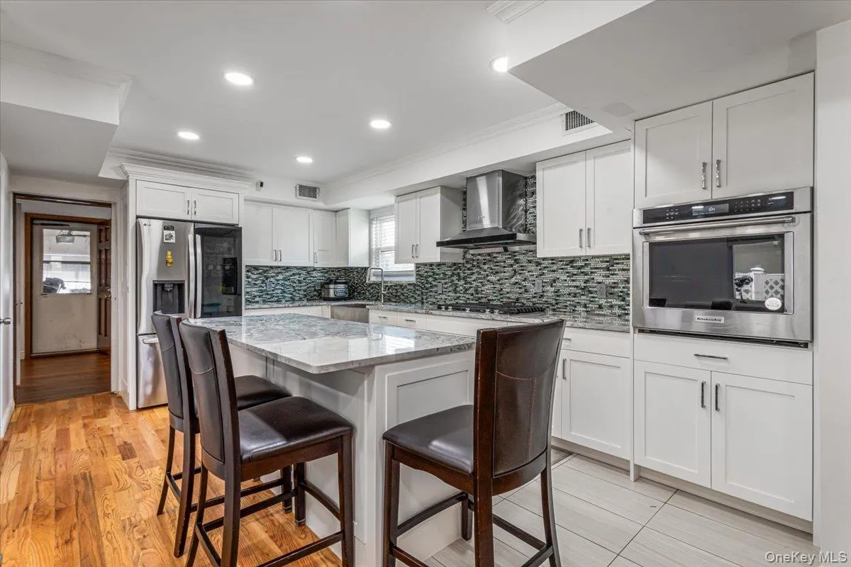 160-49 91st Street, New York, NY, 4 Bedrooms Bedrooms, 9 Rooms Rooms,3 BathroomsBathrooms,Residential,For Rent,91st,0,1048582 160-49 91st Street, New York, NY, 4 Bedrooms Bedrooms, 9 Rooms Rooms,3 BathroomsBathrooms,Residential,For Rent,91st,0,1048582