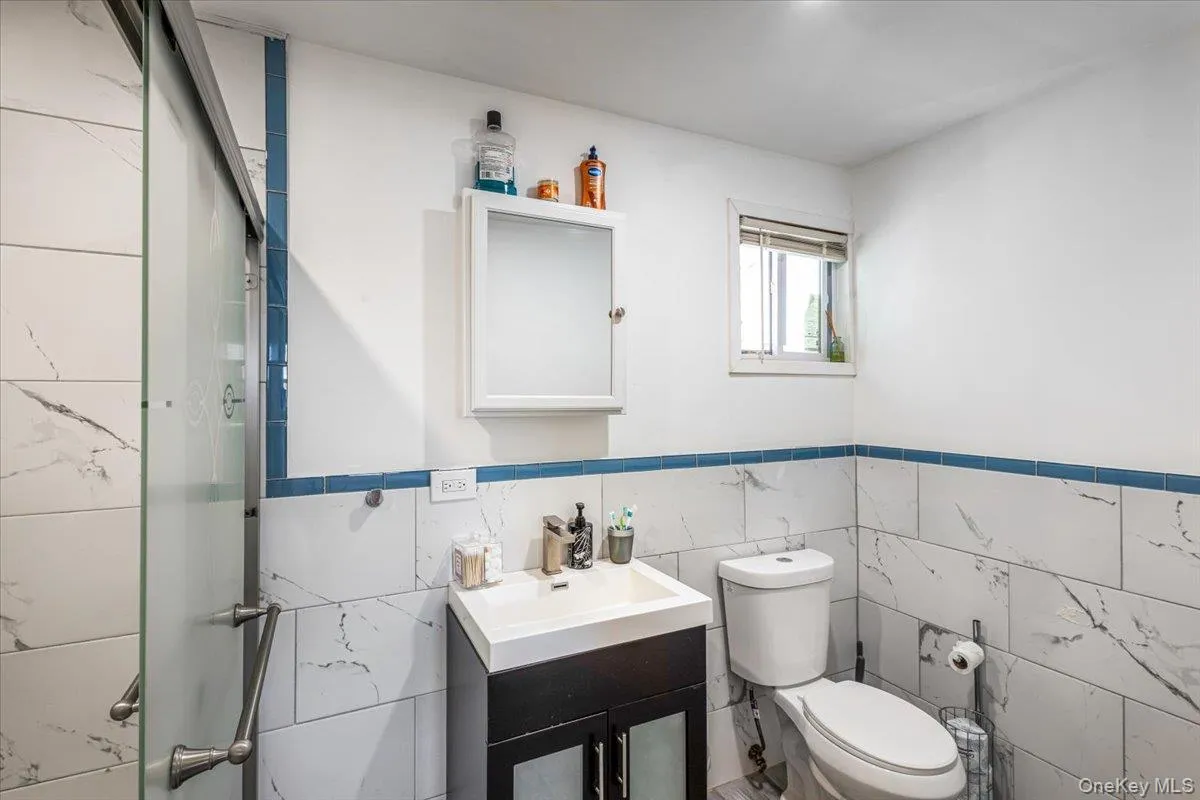 160-49 91st Street, New York, NY, 4 Bedrooms Bedrooms, 9 Rooms Rooms,3 BathroomsBathrooms,Residential,For Rent,91st,0,1048582 160-49 91st Street, New York, NY, 4 Bedrooms Bedrooms, 9 Rooms Rooms,3 BathroomsBathrooms,Residential,For Rent,91st,0,1048582