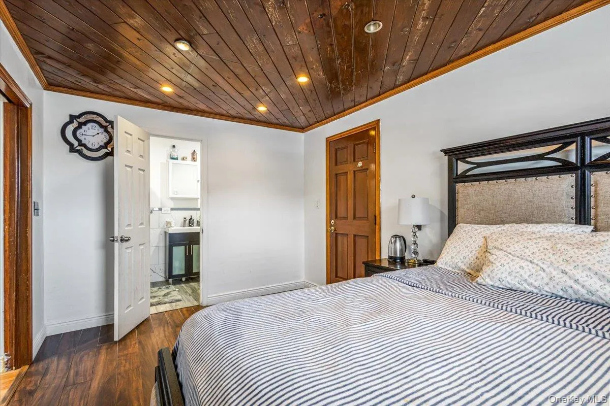 160-49 91st Street, New York, NY, 4 Bedrooms Bedrooms, 9 Rooms Rooms,3 BathroomsBathrooms,Residential,For Rent,91st,0,1048582 160-49 91st Street, New York, NY, 4 Bedrooms Bedrooms, 9 Rooms Rooms,3 BathroomsBathrooms,Residential,For Rent,91st,0,1048582