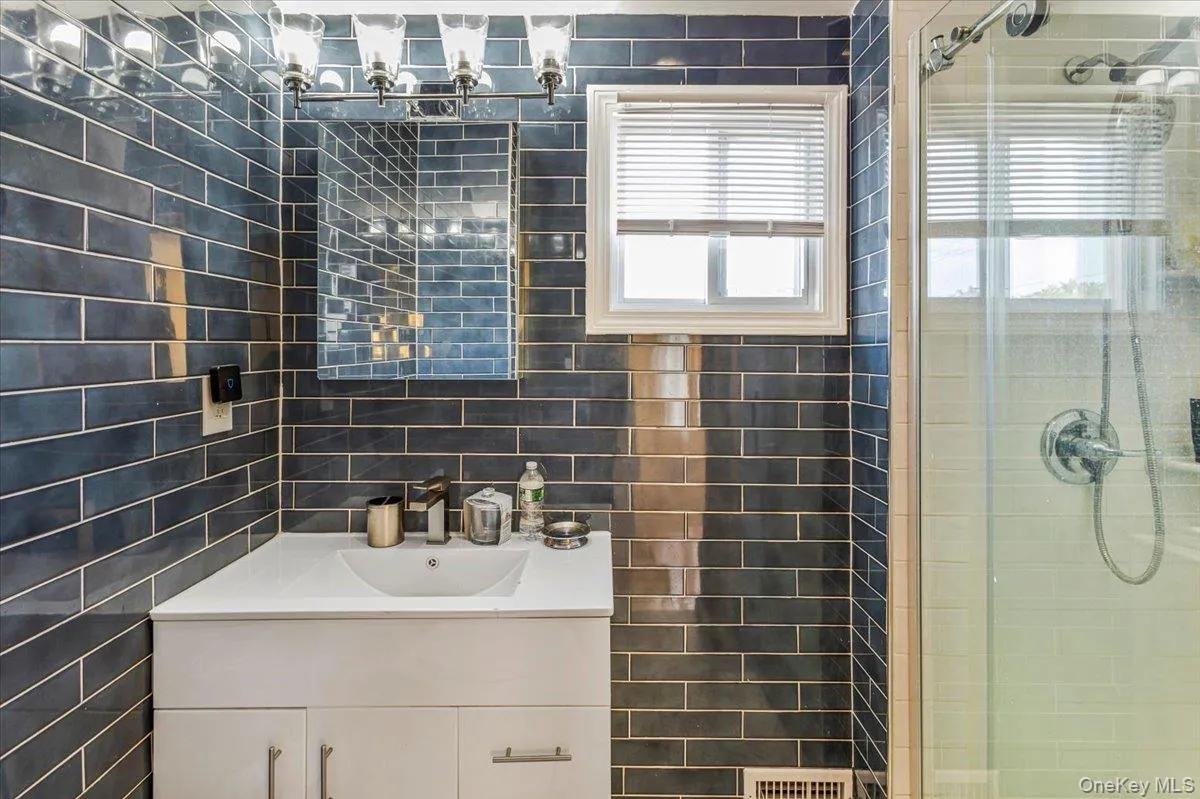 160-49 91st Street, New York, NY, 4 Bedrooms Bedrooms, 9 Rooms Rooms,3 BathroomsBathrooms,Residential,For Rent,91st,0,1048582 160-49 91st Street, New York, NY, 4 Bedrooms Bedrooms, 9 Rooms Rooms,3 BathroomsBathrooms,Residential,For Rent,91st,0,1048582