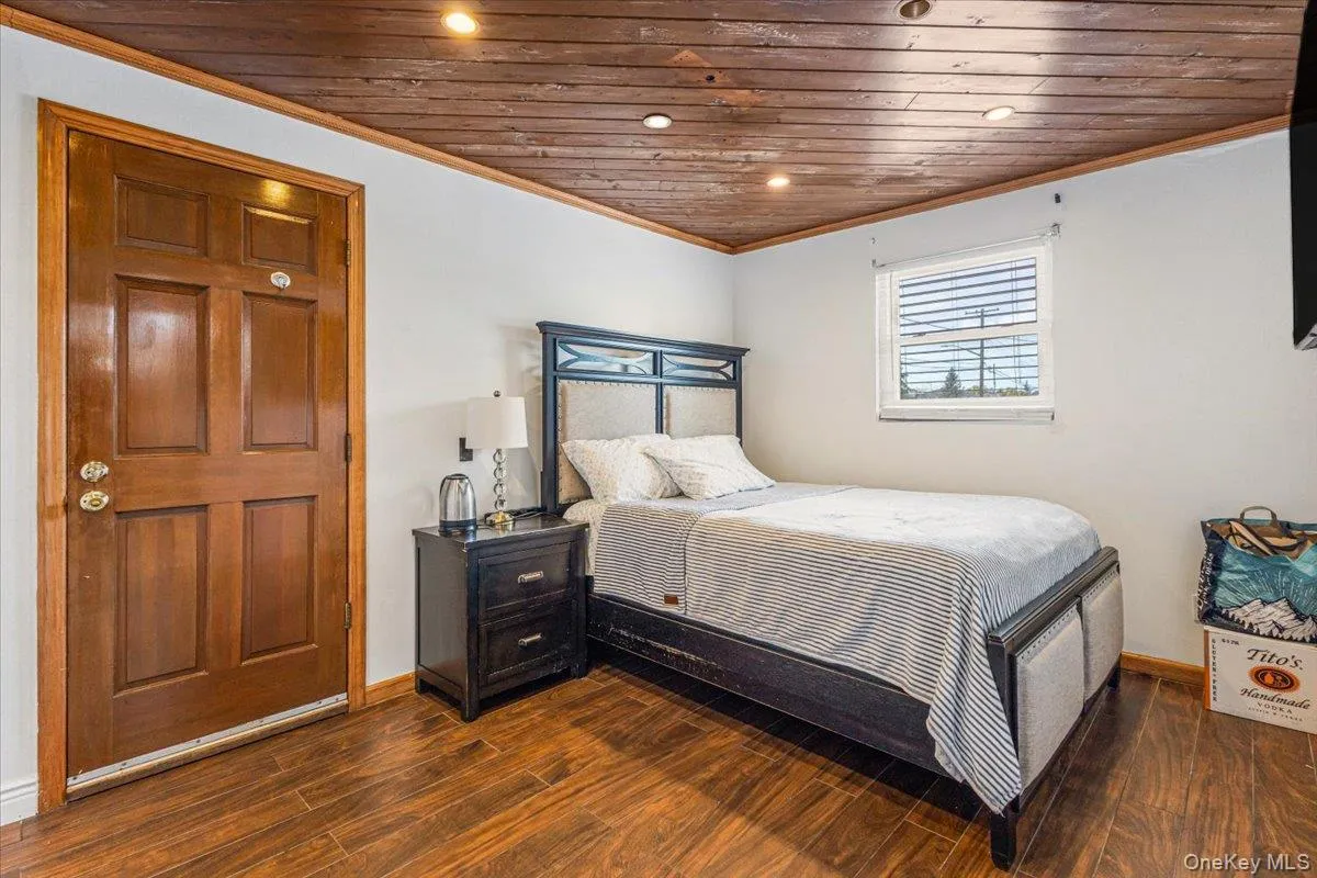 160-49 91st Street, New York, NY, 4 Bedrooms Bedrooms, 9 Rooms Rooms,3 BathroomsBathrooms,Residential,For Rent,91st,0,1048582 160-49 91st Street, New York, NY, 4 Bedrooms Bedrooms, 9 Rooms Rooms,3 BathroomsBathrooms,Residential,For Rent,91st,0,1048582