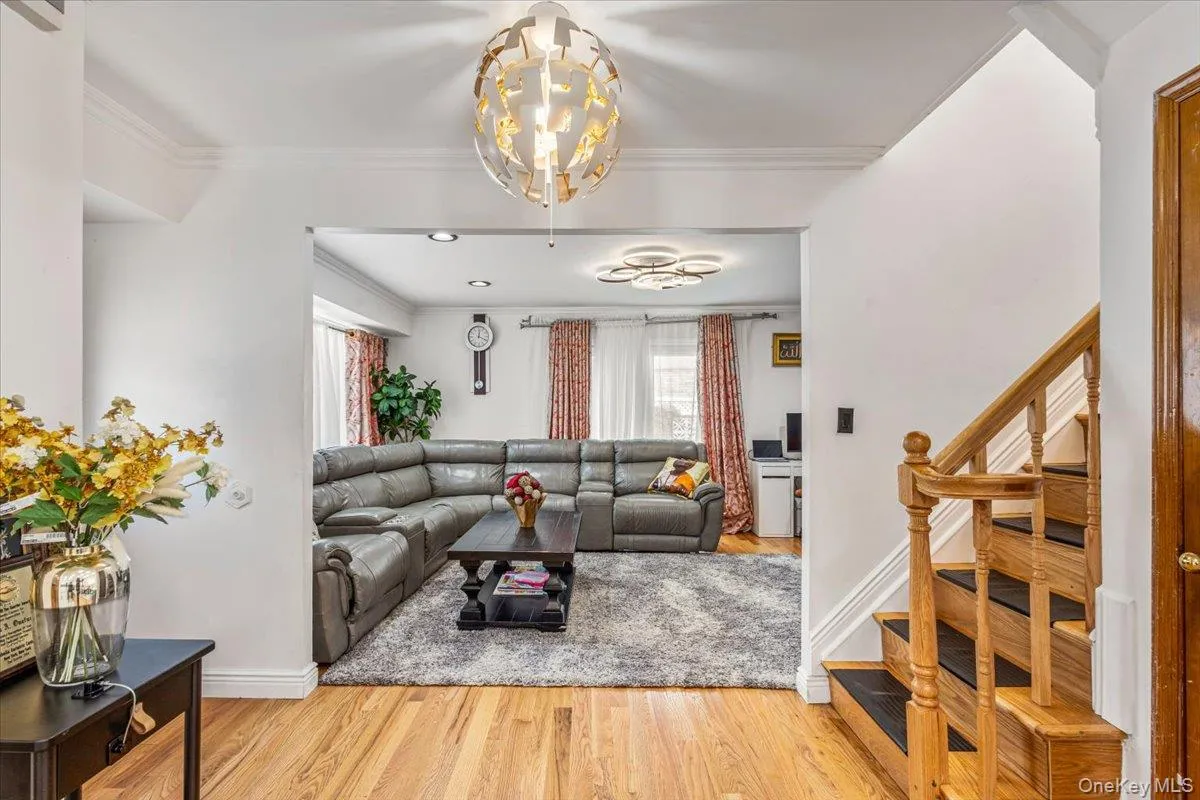 160-49 91st Street, New York, NY, 4 Bedrooms Bedrooms, 9 Rooms Rooms,3 BathroomsBathrooms,Residential,For Rent,91st,0,1048582 160-49 91st Street, New York, NY, 4 Bedrooms Bedrooms, 9 Rooms Rooms,3 BathroomsBathrooms,Residential,For Rent,91st,0,1048582