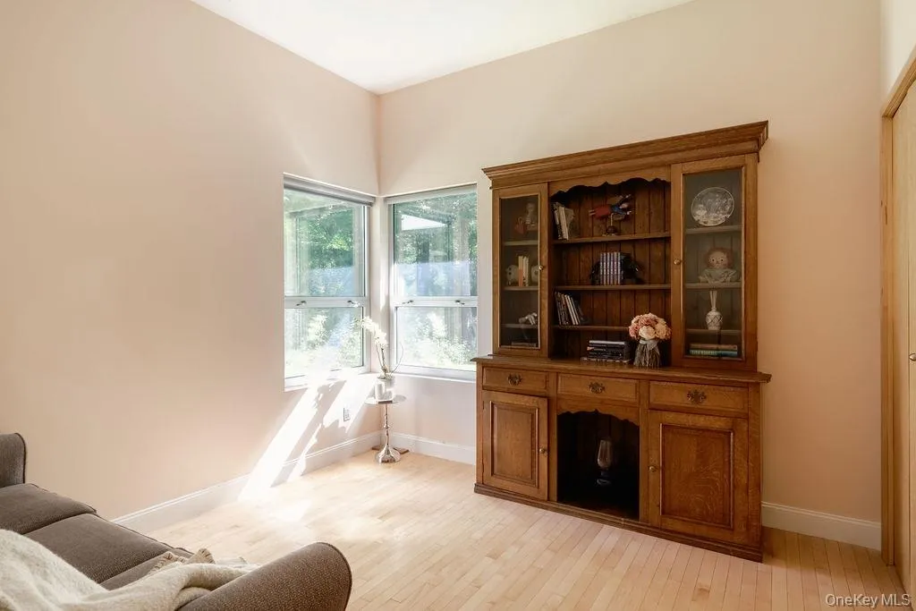 8 Sarah Court, Red Hook, NY, 4 Bedrooms Bedrooms, 9 Rooms Rooms,3 BathroomsBathrooms,Residential,For Rent,Sarah,0,1048583 8 Sarah Court, Red Hook, NY, 4 Bedrooms Bedrooms, 9 Rooms Rooms,3 BathroomsBathrooms,Residential,For Rent,Sarah,0,1048583