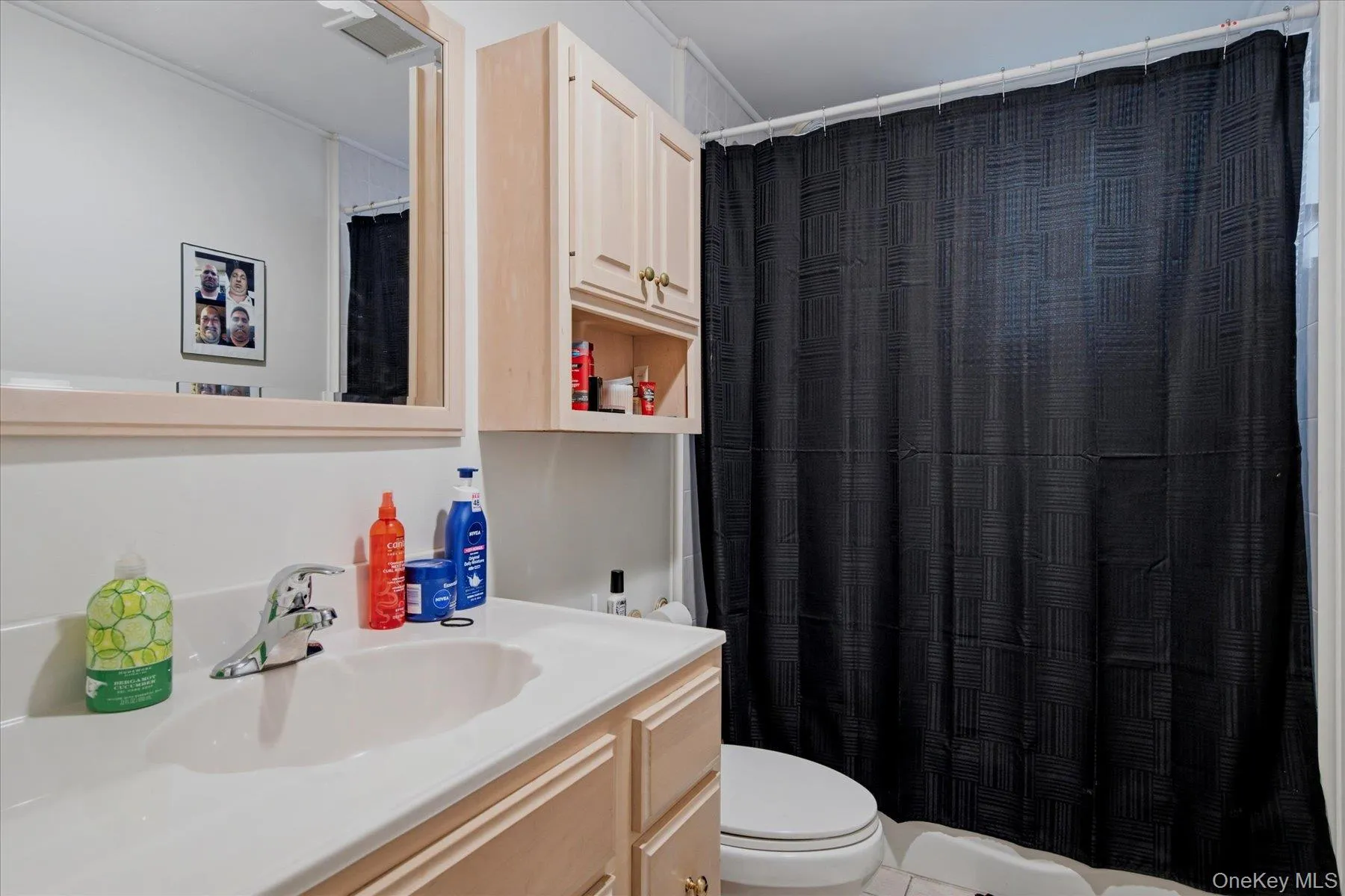 Apartment bath Apartment bath
