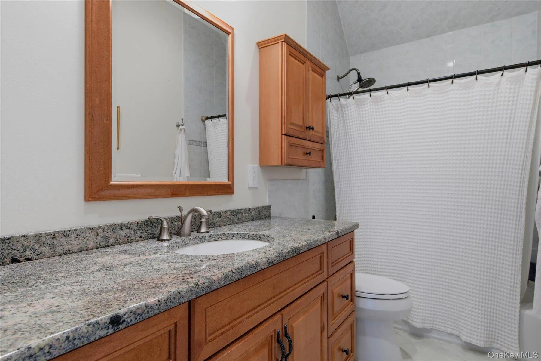 2nd floor Full Bath 2nd floor Full Bath