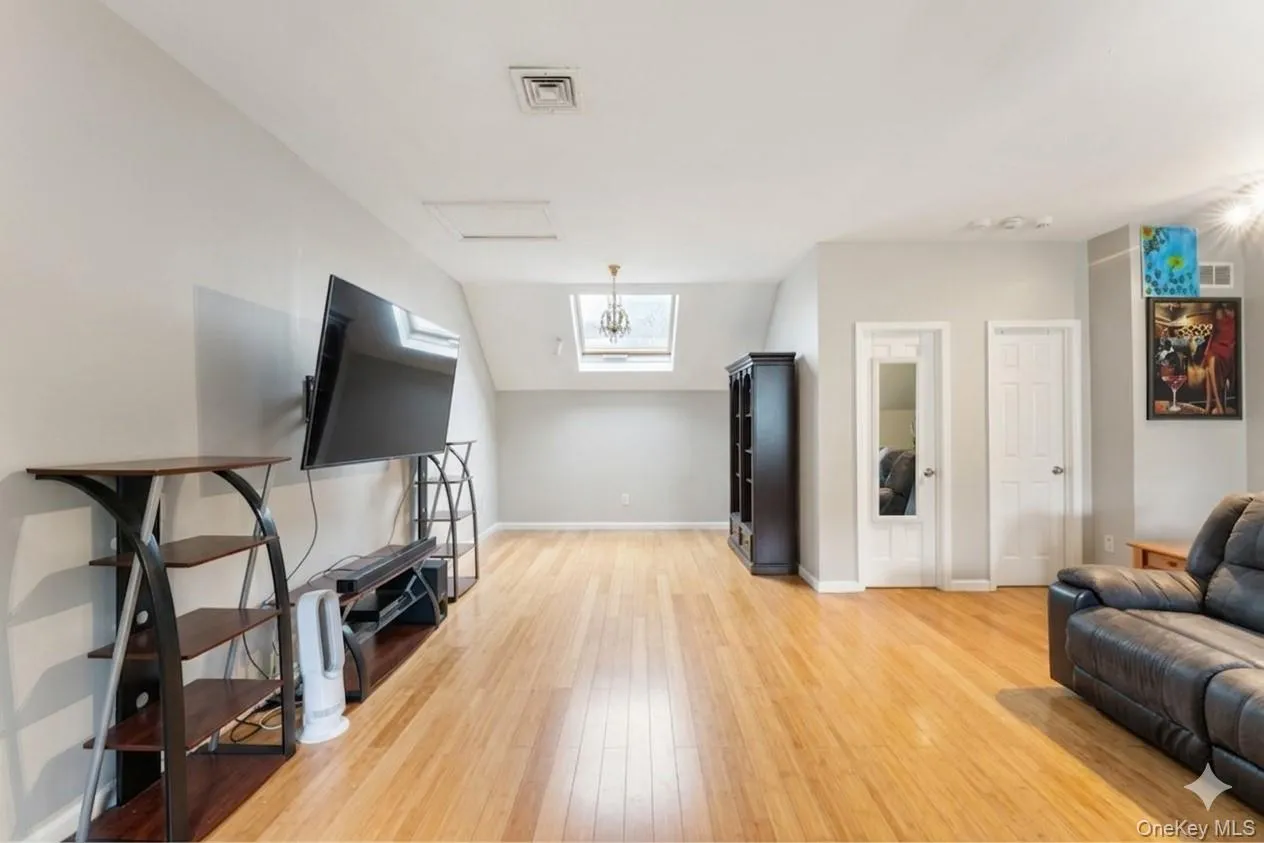 22 Corners Road, Clarkstown, NY, 3 Bedrooms Bedrooms, 9 Rooms Rooms,2 BathroomsBathrooms,Residential,For Rent,Corners,0,1048590 22 Corners Road, Clarkstown, NY, 3 Bedrooms Bedrooms, 9 Rooms Rooms,2 BathroomsBathrooms,Residential,For Rent,Corners,0,1048590