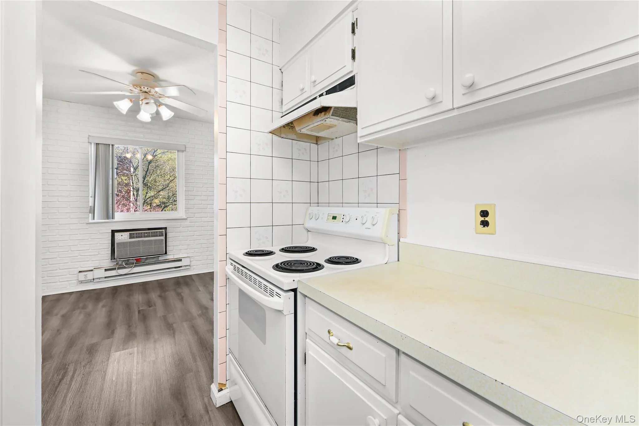 115 Dehaven Drive, Yonkers, NY, 3 Bedrooms Bedrooms, 6 Rooms Rooms,2 BathroomsBathrooms,Residential,For Rent,Dehaven,0,1048596 115 Dehaven Drive, Yonkers, NY, 3 Bedrooms Bedrooms, 6 Rooms Rooms,2 BathroomsBathrooms,Residential,For Rent,Dehaven,0,1048596