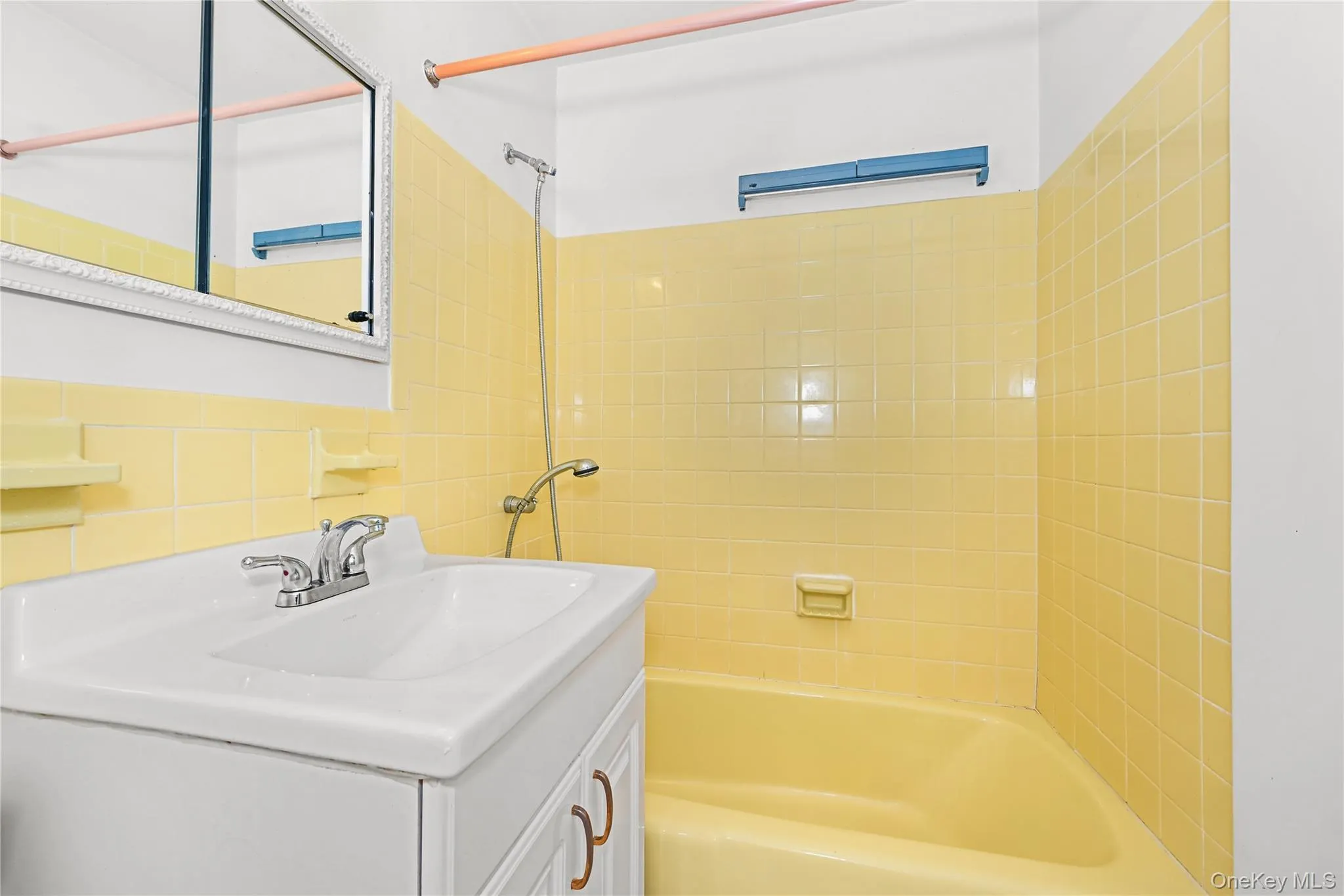 115 Dehaven Drive, Yonkers, NY, 3 Bedrooms Bedrooms, 6 Rooms Rooms,2 BathroomsBathrooms,Residential,For Rent,Dehaven,0,1048596 115 Dehaven Drive, Yonkers, NY, 3 Bedrooms Bedrooms, 6 Rooms Rooms,2 BathroomsBathrooms,Residential,For Rent,Dehaven,0,1048596
