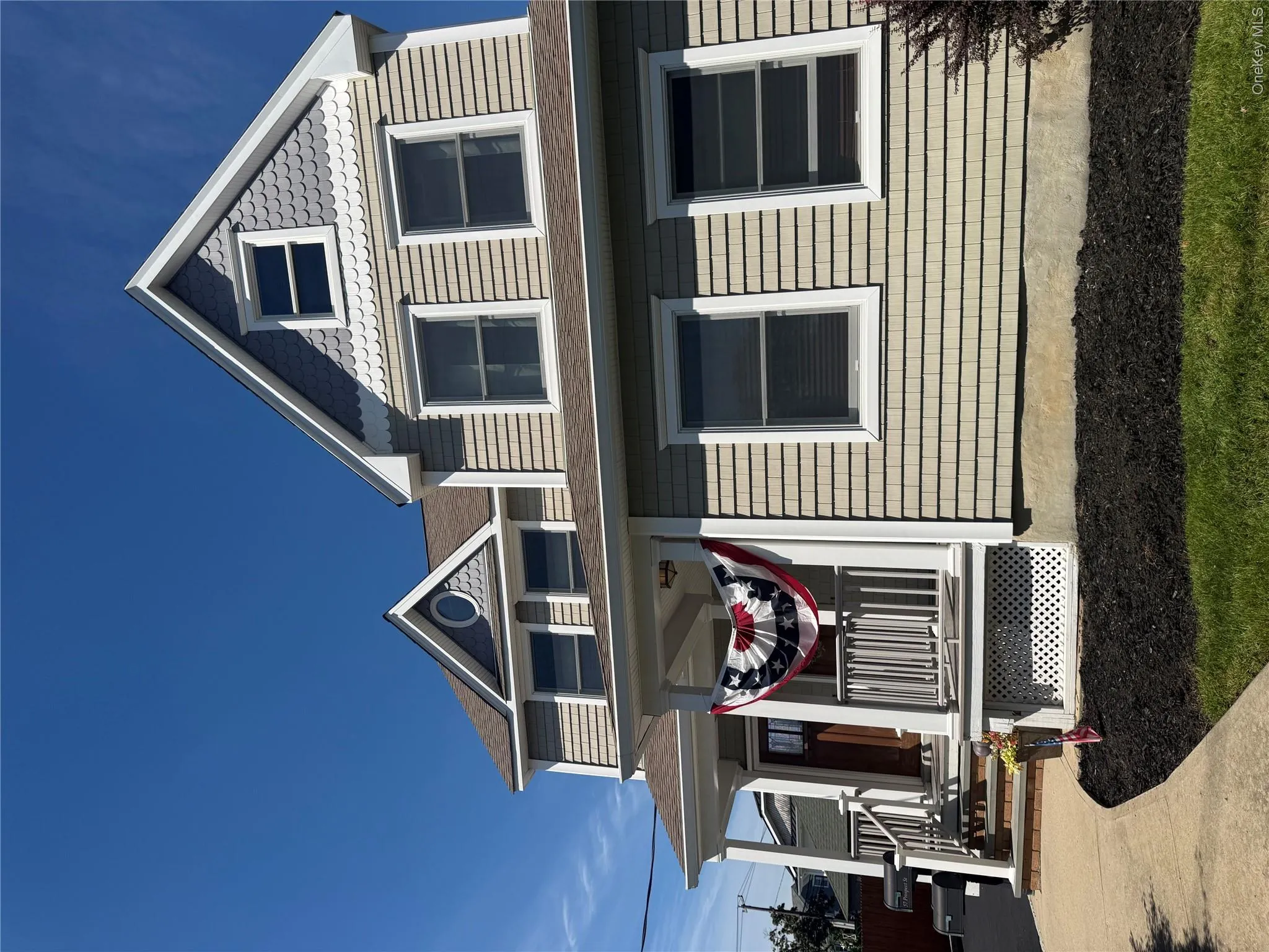With On-Site Parking and Laundry Facilities. Great Village Location! With On-Site Parking and Laundry Facilities. Great Village Location!