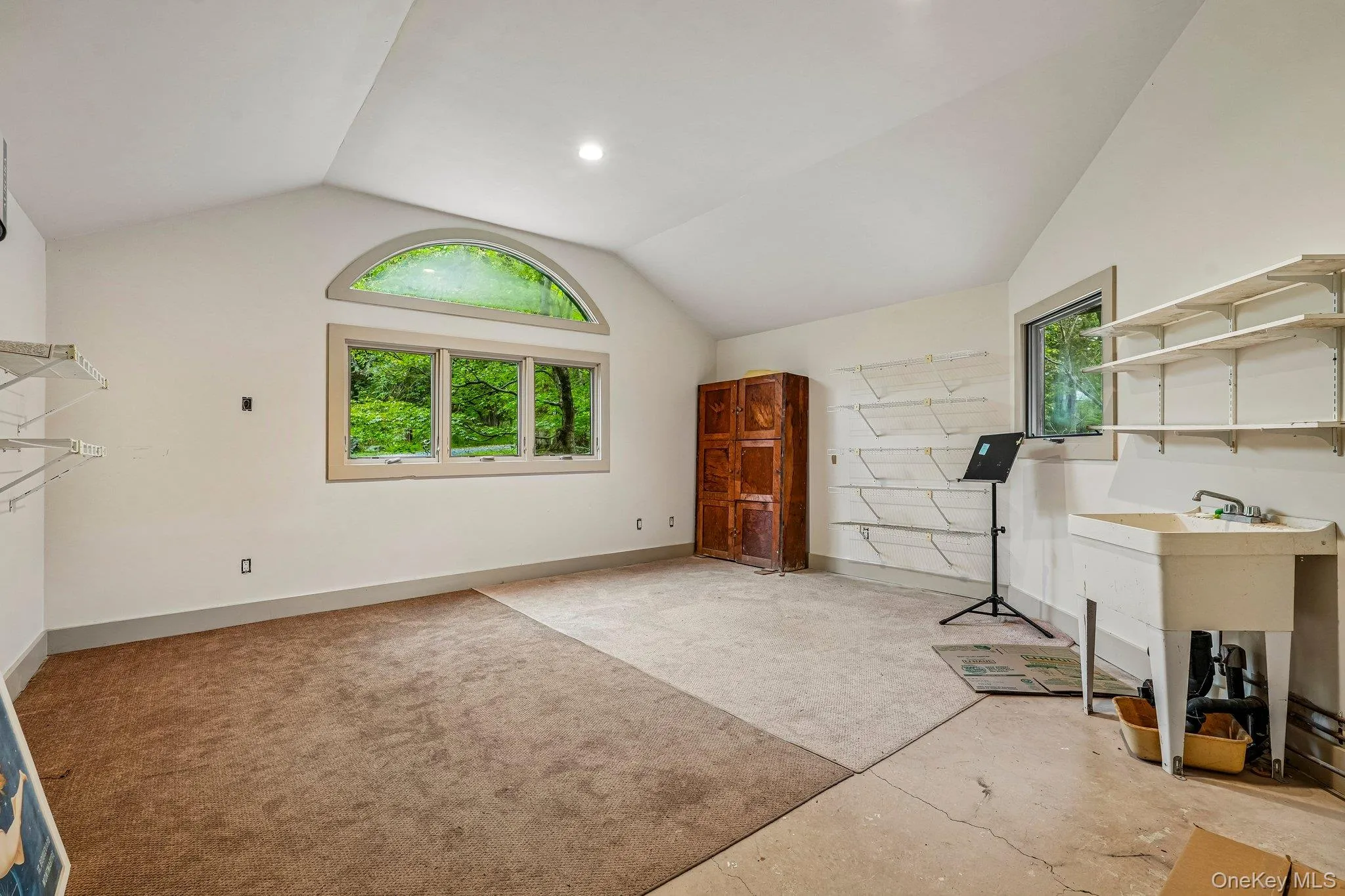 65 Colonial Avenue, Warwick (town), NY, 3 Bedrooms Bedrooms, 8 Rooms Rooms,2 BathroomsBathrooms,Residential,For Rent,Colonial,0,1048604 65 Colonial Avenue, Warwick (town), NY, 3 Bedrooms Bedrooms, 8 Rooms Rooms,2 BathroomsBathrooms,Residential,For Rent,Colonial,0,1048604