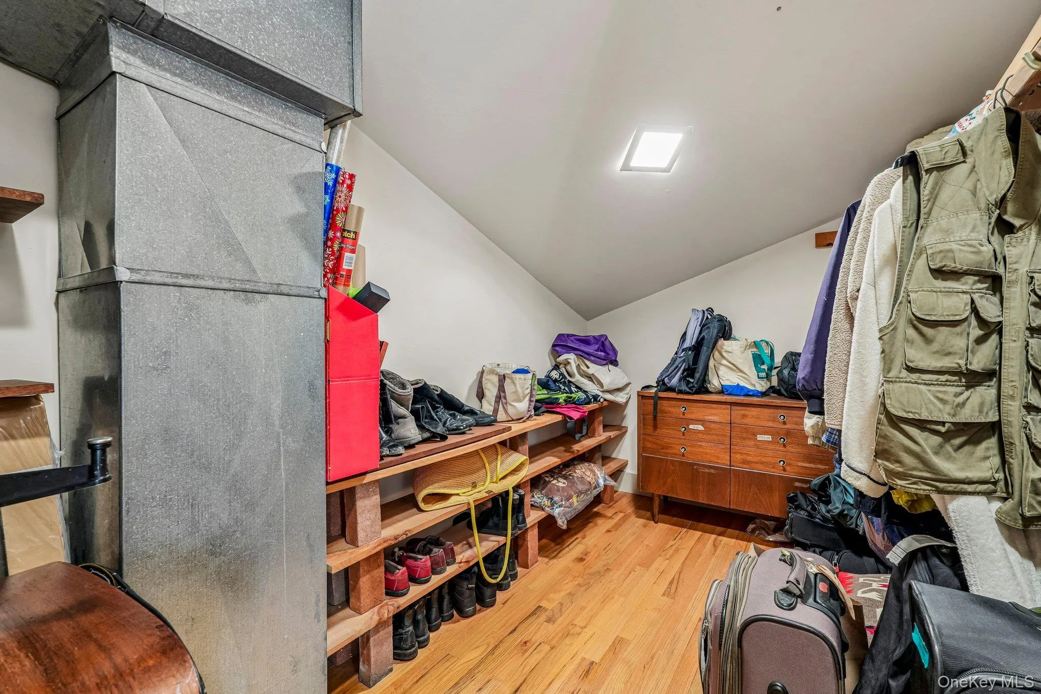 65 Colonial Avenue, Warwick (town), NY, 3 Bedrooms Bedrooms, 8 Rooms Rooms,2 BathroomsBathrooms,Residential,For Rent,Colonial,0,1048604 65 Colonial Avenue, Warwick (town), NY, 3 Bedrooms Bedrooms, 8 Rooms Rooms,2 BathroomsBathrooms,Residential,For Rent,Colonial,0,1048604