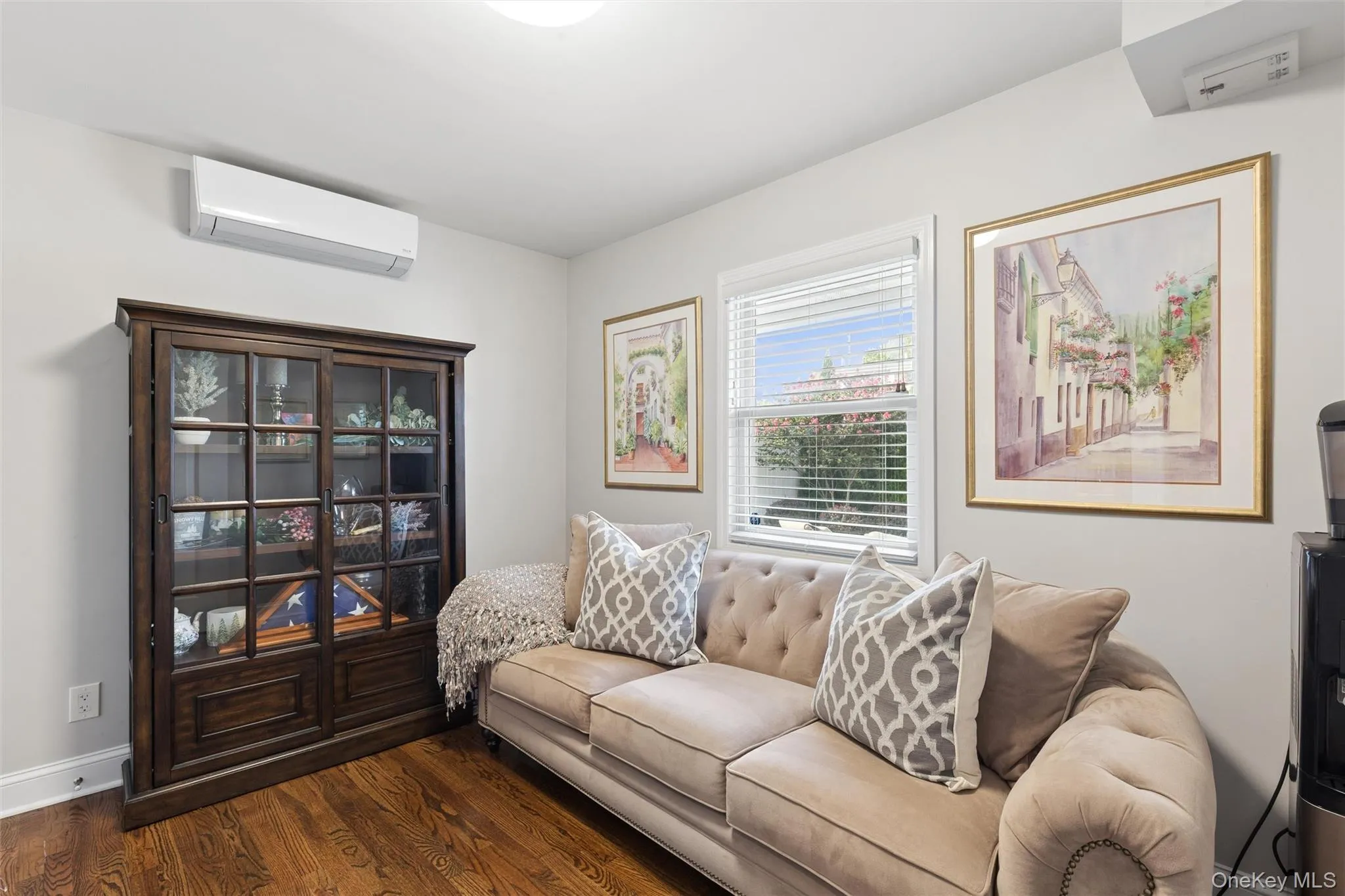 24 Essen Place, Oyster Bay, NY, 4 Bedrooms Bedrooms, 7 Rooms Rooms,2 BathroomsBathrooms,Residential,For Rent,Essen,0,1048613 24 Essen Place, Oyster Bay, NY, 4 Bedrooms Bedrooms, 7 Rooms Rooms,2 BathroomsBathrooms,Residential,For Rent,Essen,0,1048613