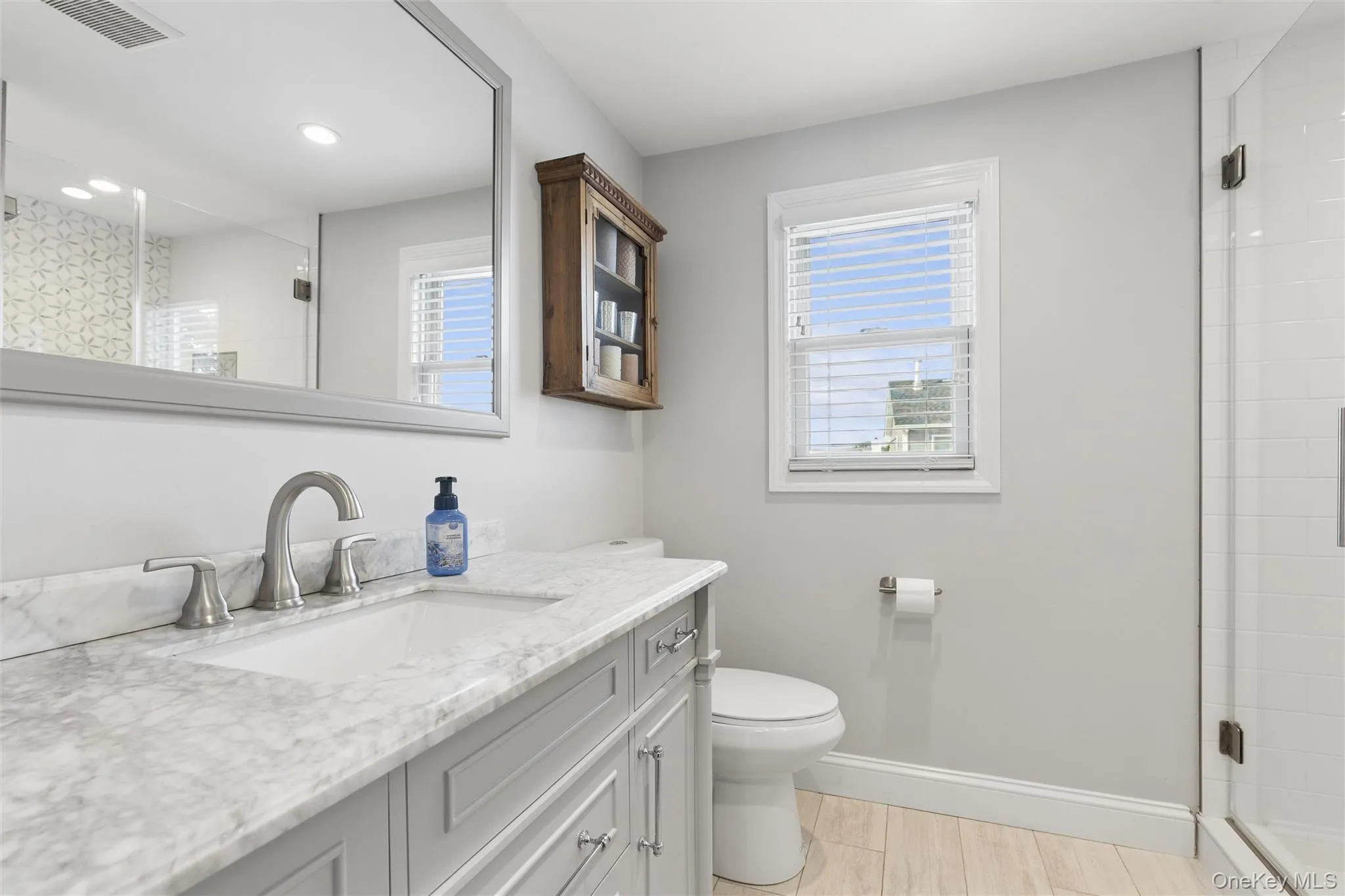 24 Essen Place, Oyster Bay, NY, 4 Bedrooms Bedrooms, 7 Rooms Rooms,2 BathroomsBathrooms,Residential,For Rent,Essen,0,1048613 24 Essen Place, Oyster Bay, NY, 4 Bedrooms Bedrooms, 7 Rooms Rooms,2 BathroomsBathrooms,Residential,For Rent,Essen,0,1048613