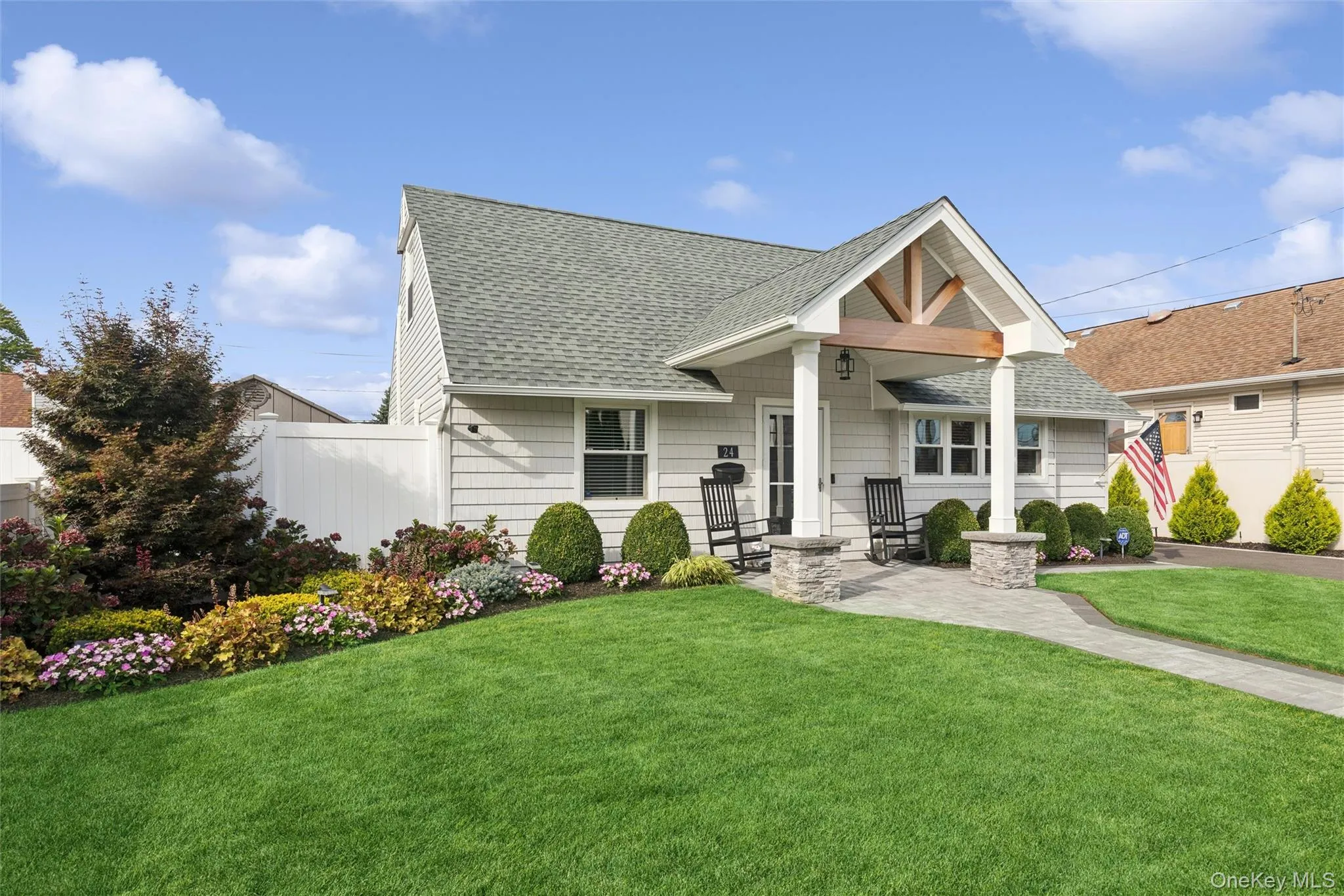 24 Essen Place, Oyster Bay, NY, 4 Bedrooms Bedrooms, 7 Rooms Rooms,2 BathroomsBathrooms,Residential,For Rent,Essen,0,1048613 24 Essen Place, Oyster Bay, NY, 4 Bedrooms Bedrooms, 7 Rooms Rooms,2 BathroomsBathrooms,Residential,For Rent,Essen,0,1048613