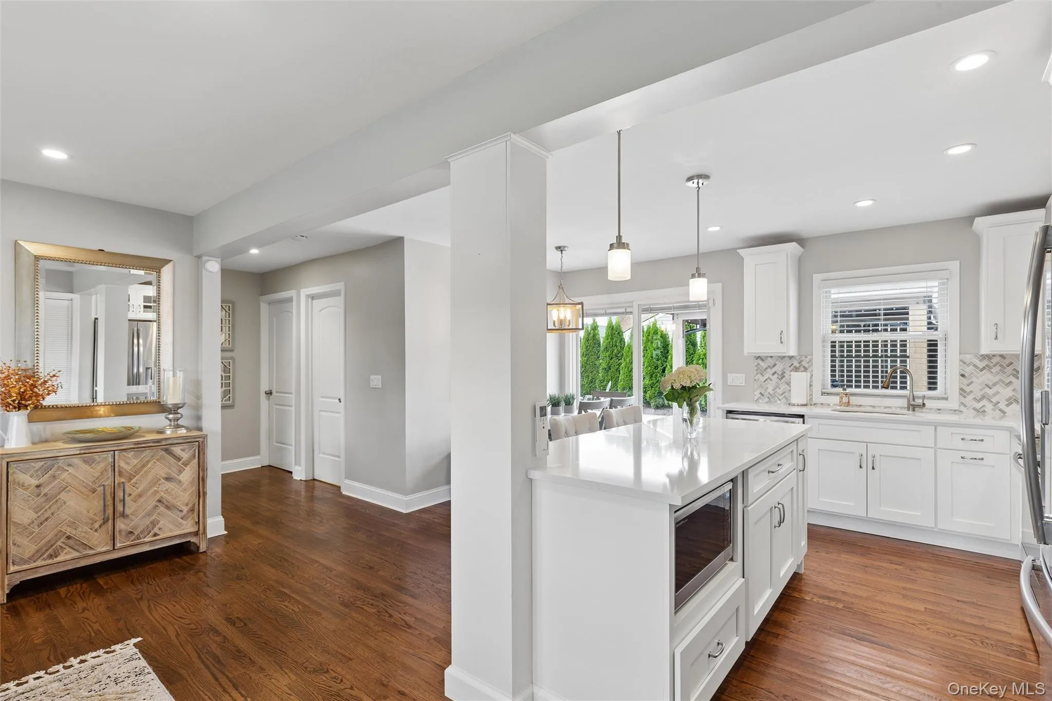 24 Essen Place, Oyster Bay, NY, 4 Bedrooms Bedrooms, 7 Rooms Rooms,2 BathroomsBathrooms,Residential,For Rent,Essen,0,1048613 24 Essen Place, Oyster Bay, NY, 4 Bedrooms Bedrooms, 7 Rooms Rooms,2 BathroomsBathrooms,Residential,For Rent,Essen,0,1048613