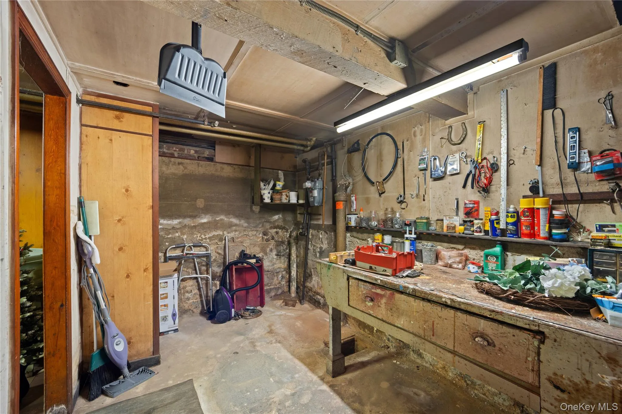 6045 69th Street, New York, NY, 3 Bedrooms Bedrooms, 7 Rooms Rooms,1 BathroomBathrooms,Residential,For Rent,69th,0,1048614 6045 69th Street, New York, NY, 3 Bedrooms Bedrooms, 7 Rooms Rooms,1 BathroomBathrooms,Residential,For Rent,69th,0,1048614